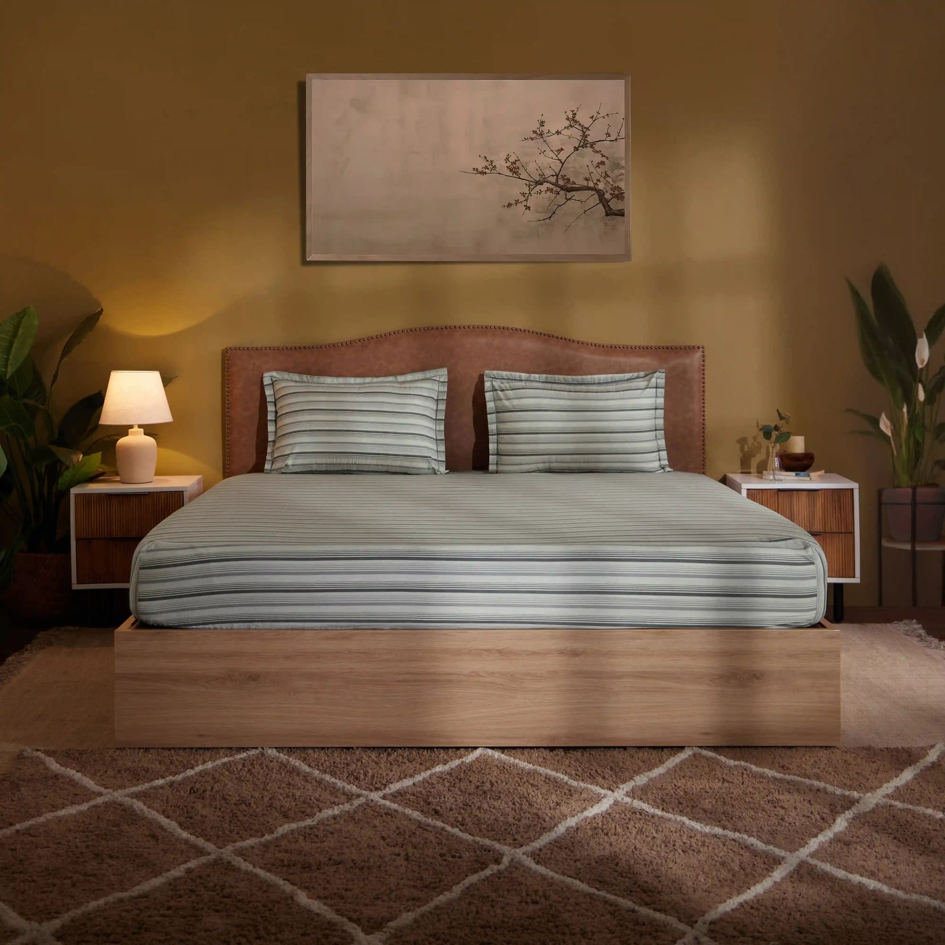 Geometric 200 TC Cotton Black & White King Fitted Sheet Set | Threadscapes