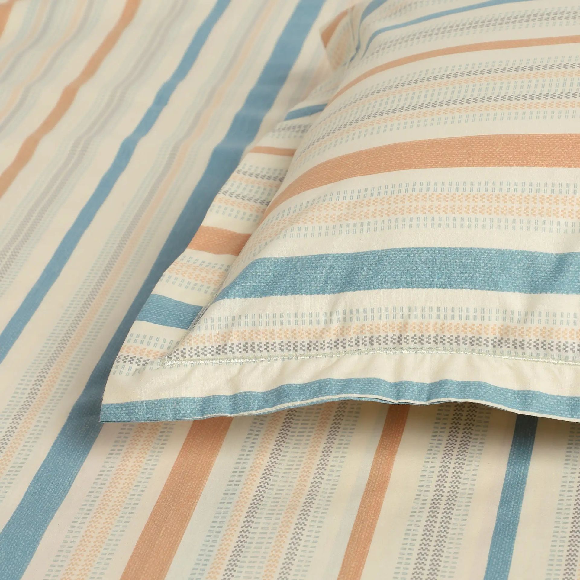 Geometric 200 TC Cotton Multicolour Single Bedsheet Set | Threadscapes