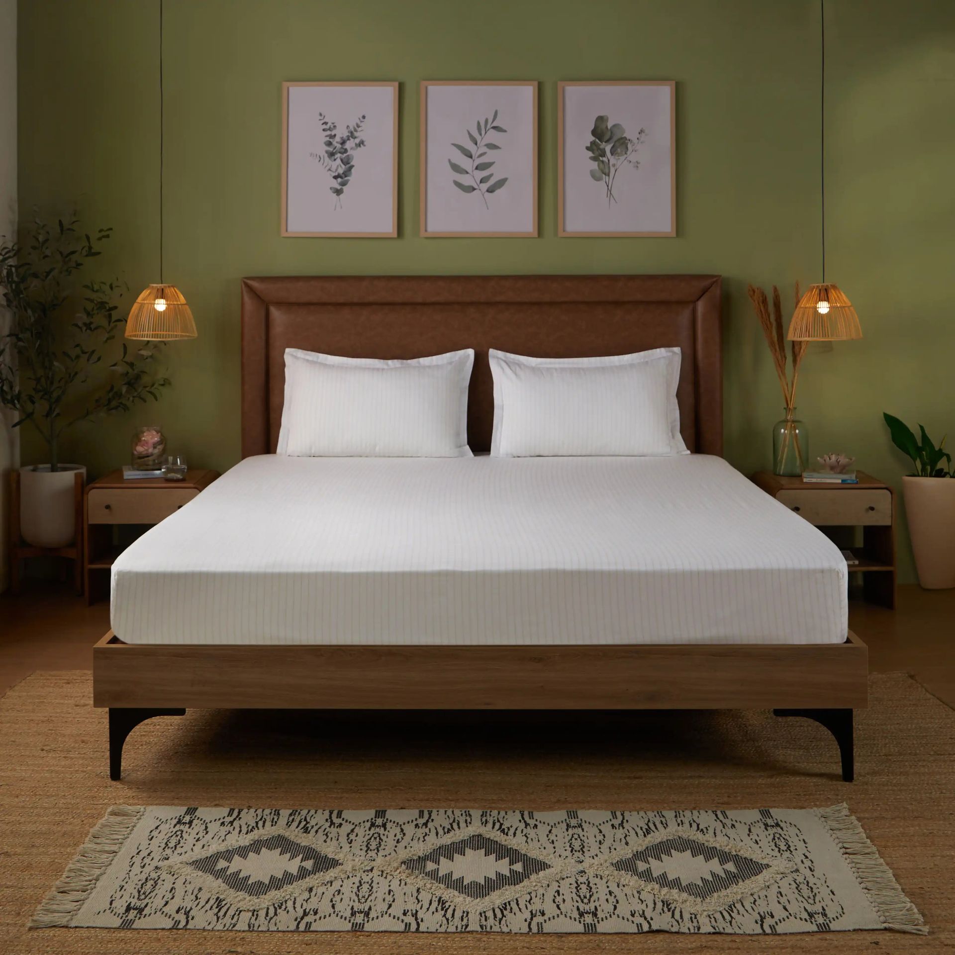 Geometric 144 TC 100% Cotton Beige Queen Fitted Sheet Set | Bloomshire Classic