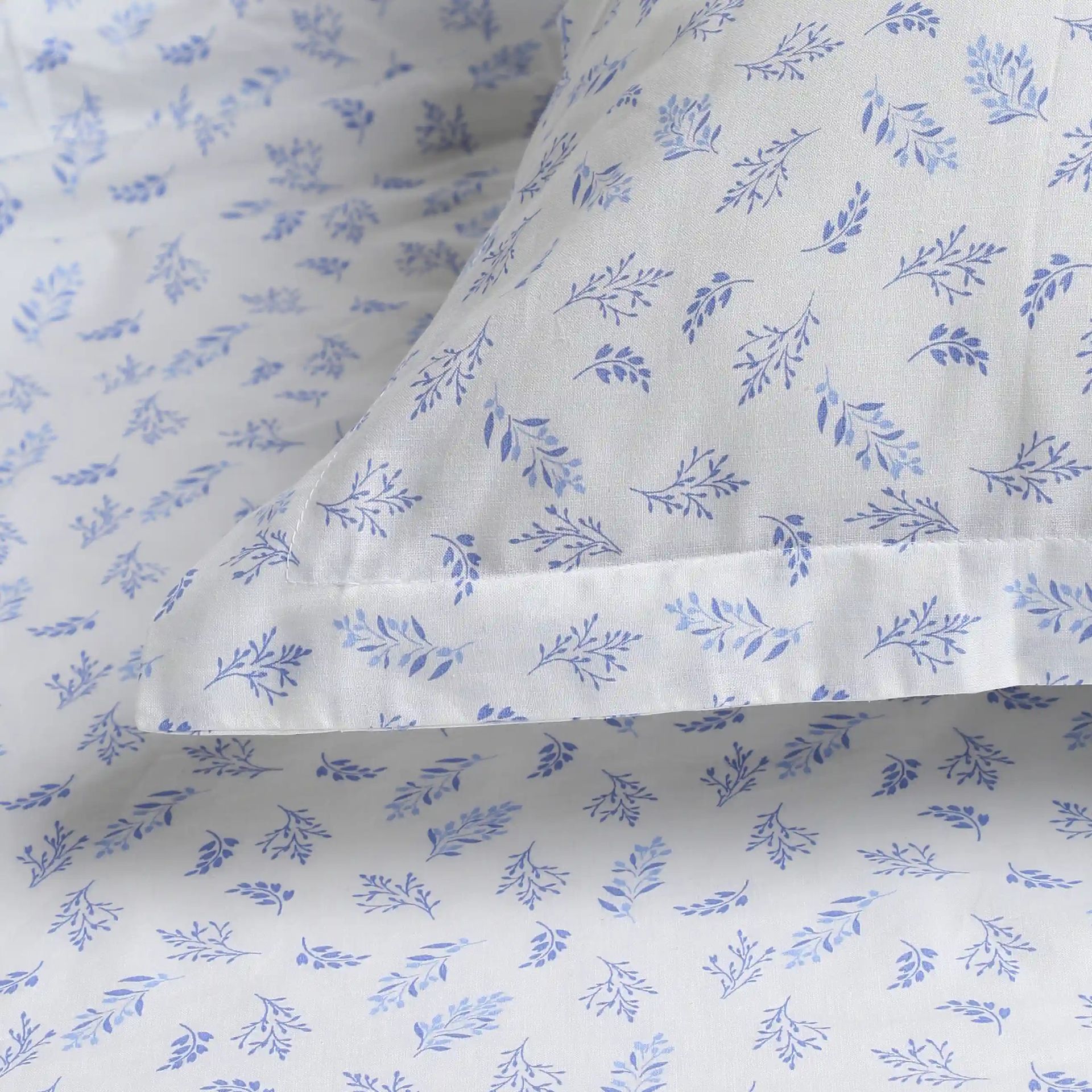 Floral 144 TC 100% Cotton Purple Queen Fitted Sheet Set | Bloomshire Classic