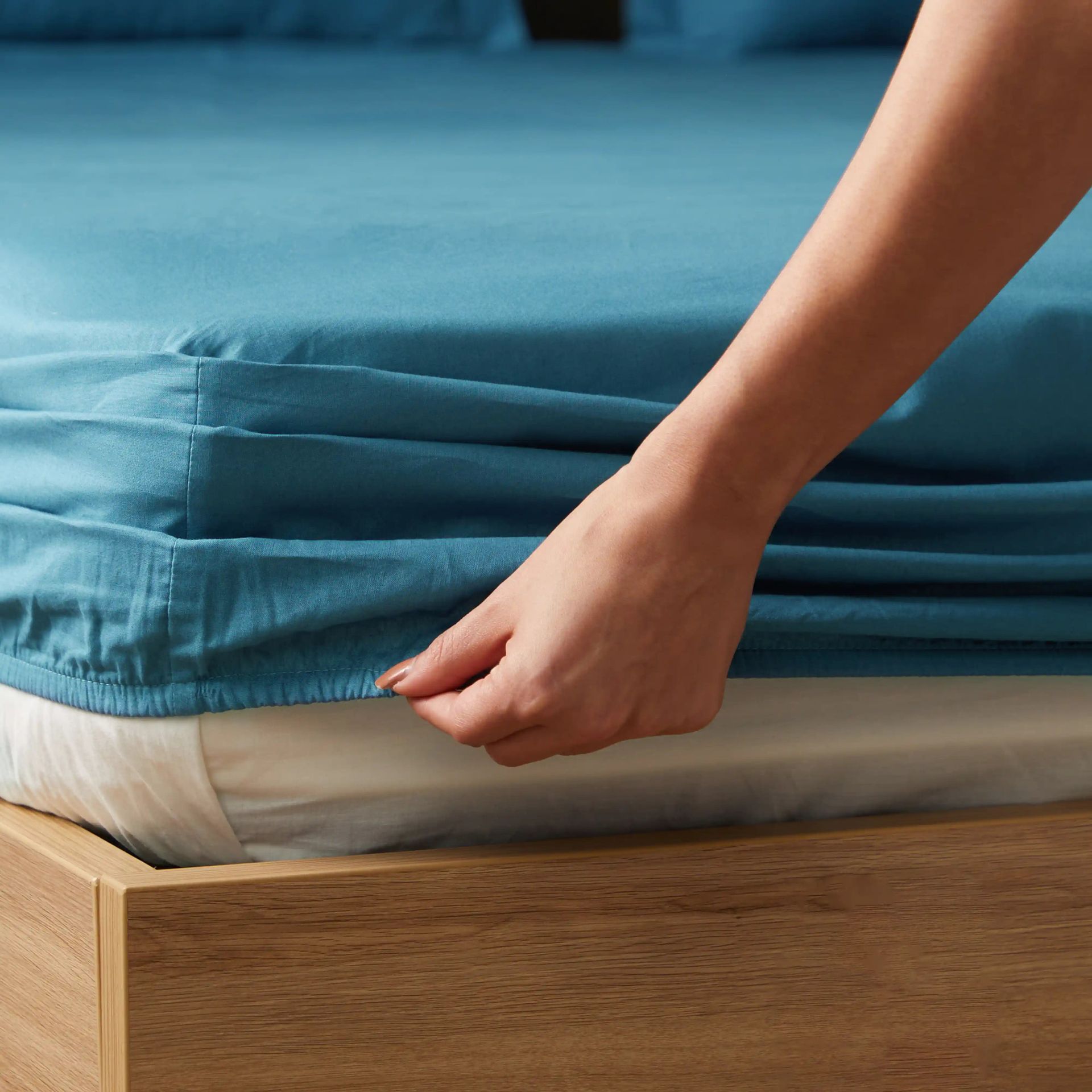 Solid Dyed 144 TC 100% Cotton Mineral Queen Fitted Sheet Set | Paleto