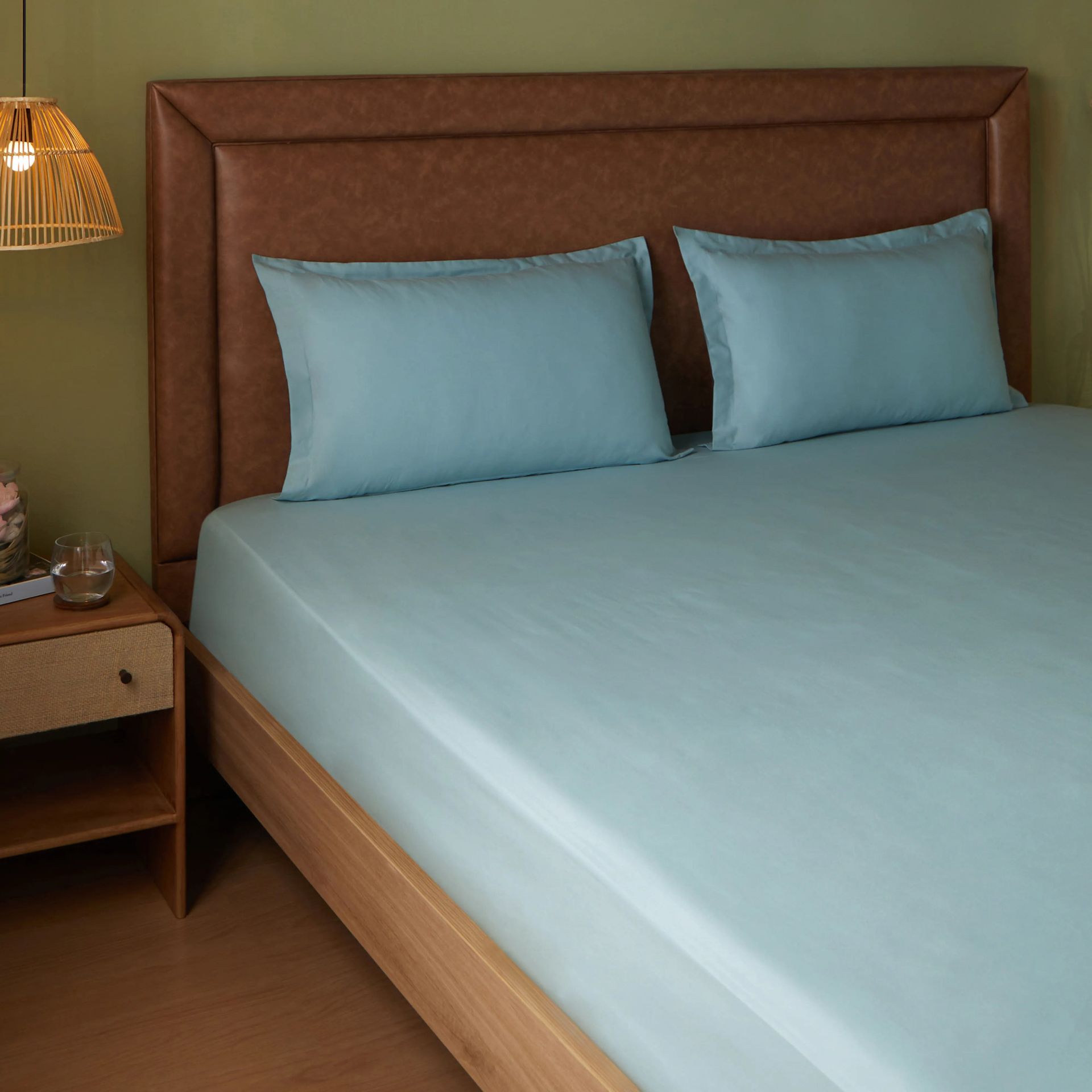 Solid Dyed 144 TC 100% Cotton Blue Sky Queen Fitted Sheet Set | Paleto