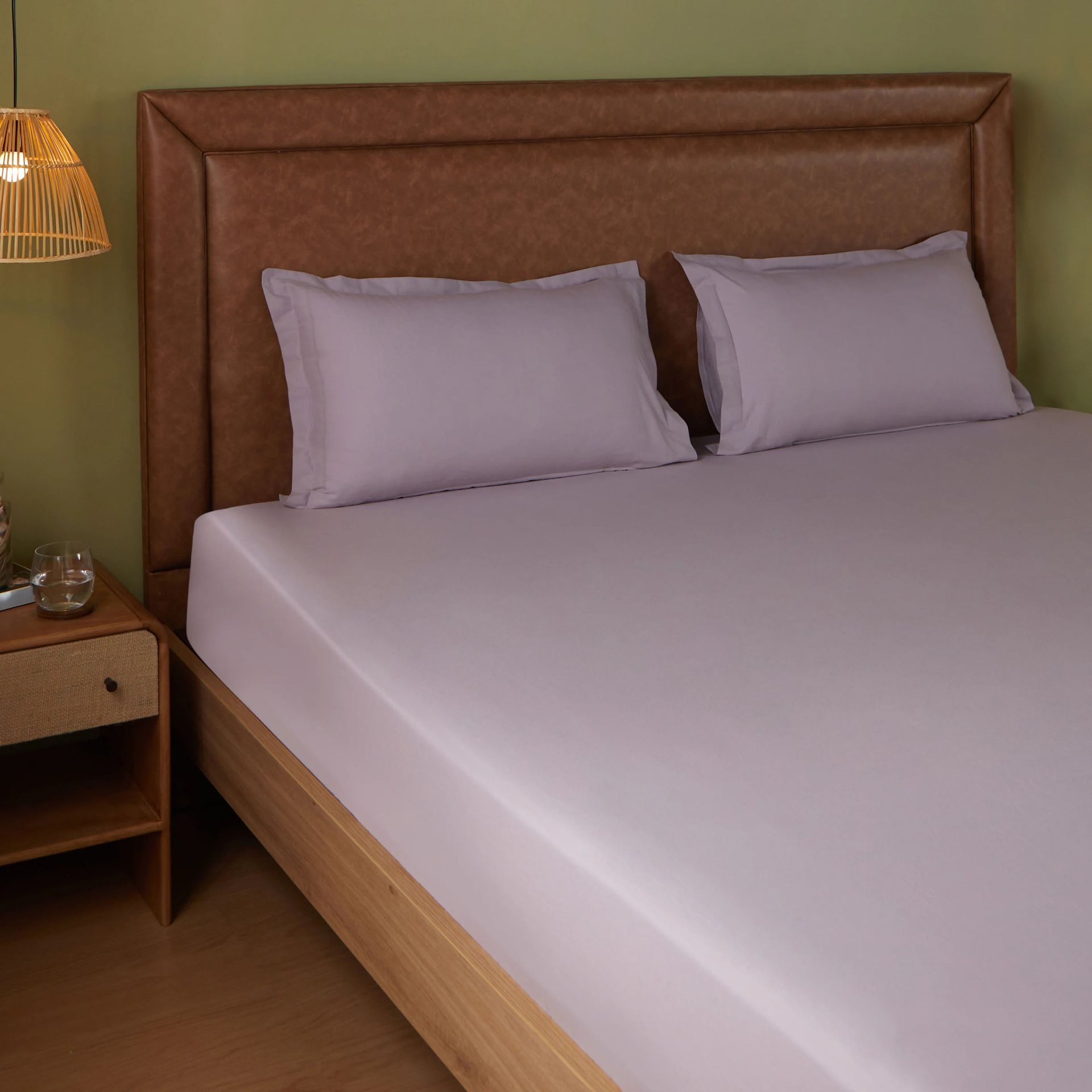 Solid Dyed 144 TC 100% Cotton Grey Lavender Queen Fitted Sheet Set | Paleto