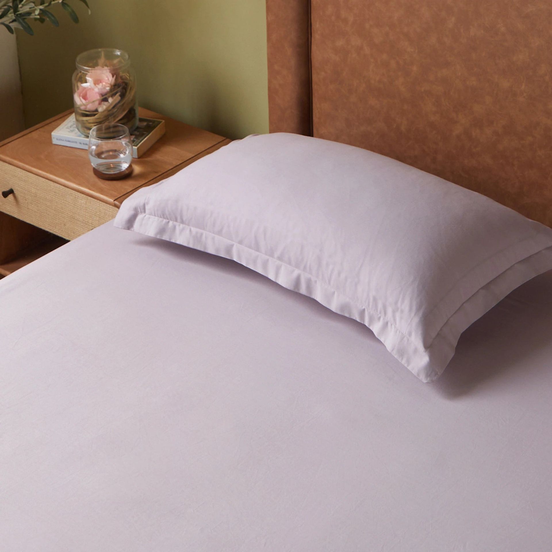 Solid Dyed 144 TC 100% Cotton Grey Lavender Single Bedsheet Set | Paleto