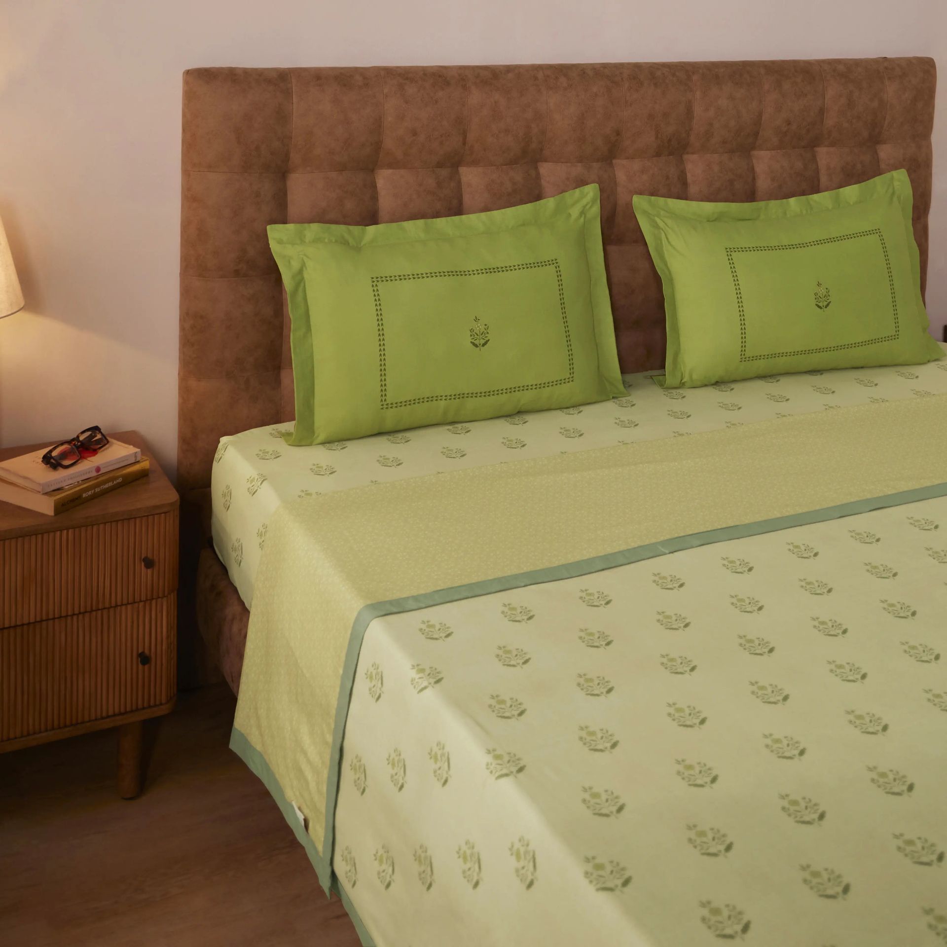 Indian Heritage 144 TC Cotton Indian Moss Double Bedding Set | Chippa Lane