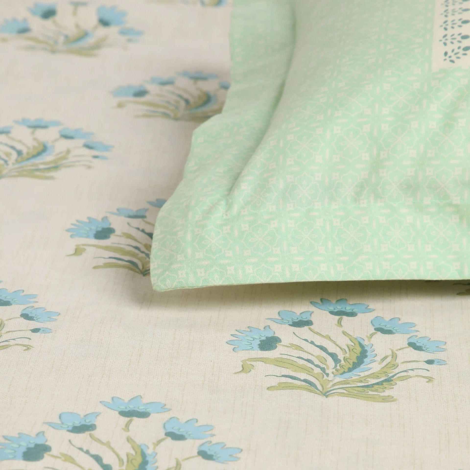 Indian Heritage 144 TC 100% Cotton Indian Sage Single Bedsheet Set | Chippa Lane