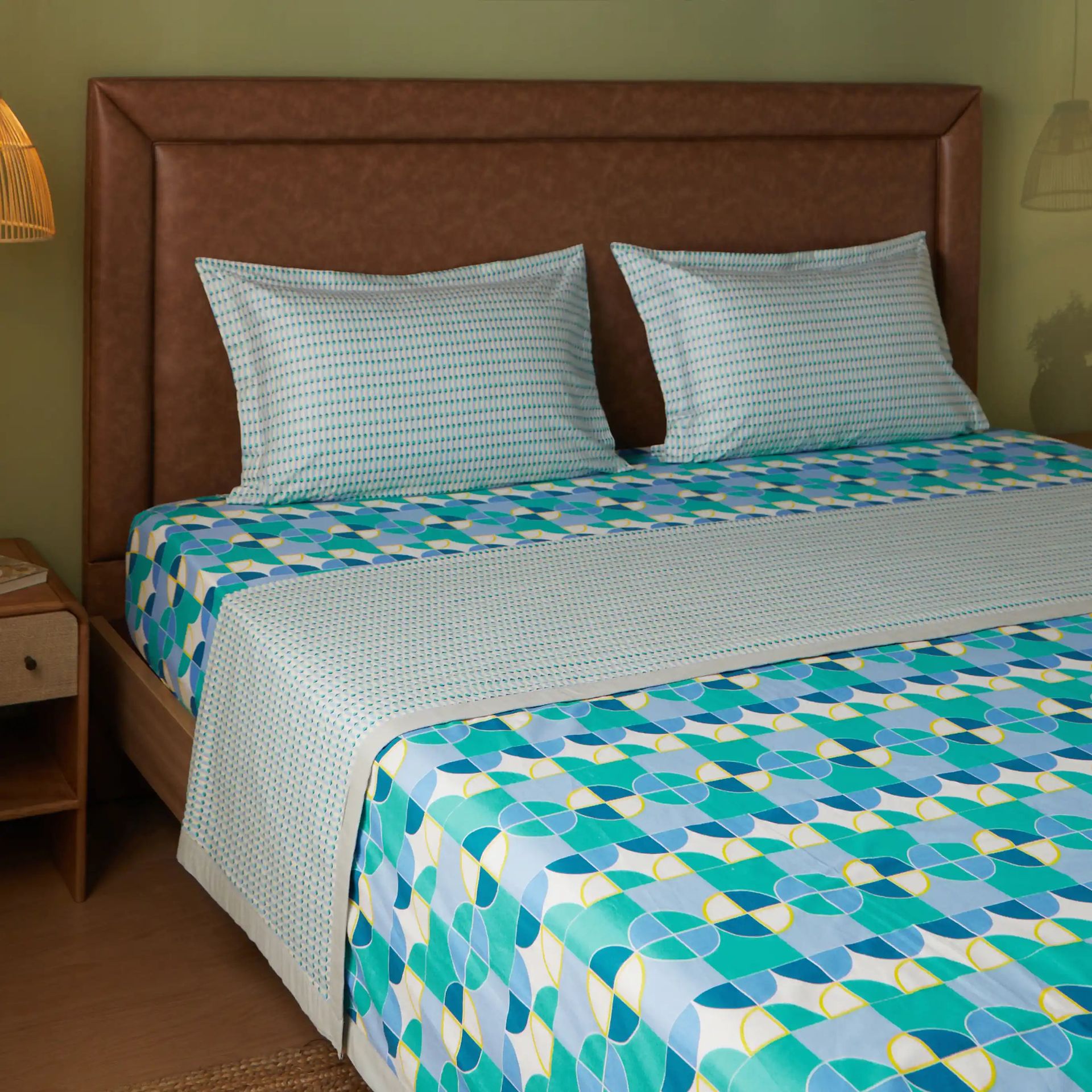 Geometric 144 TC Cotton Orbit Teal Double Bedding Set | Mishella