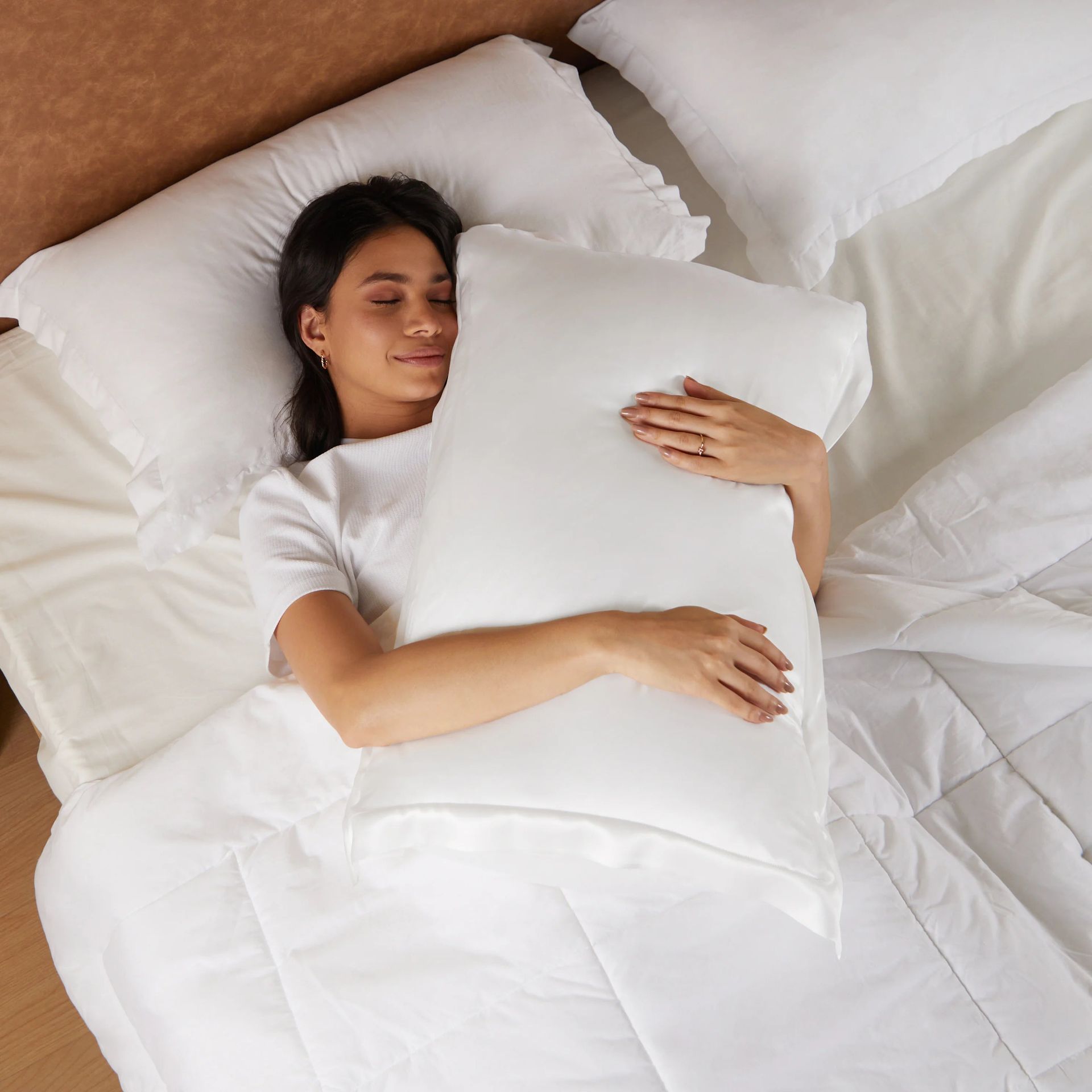 Solid Dyed 100% Mulberry Silk White Double Silk Pillow Cover | Lisseto