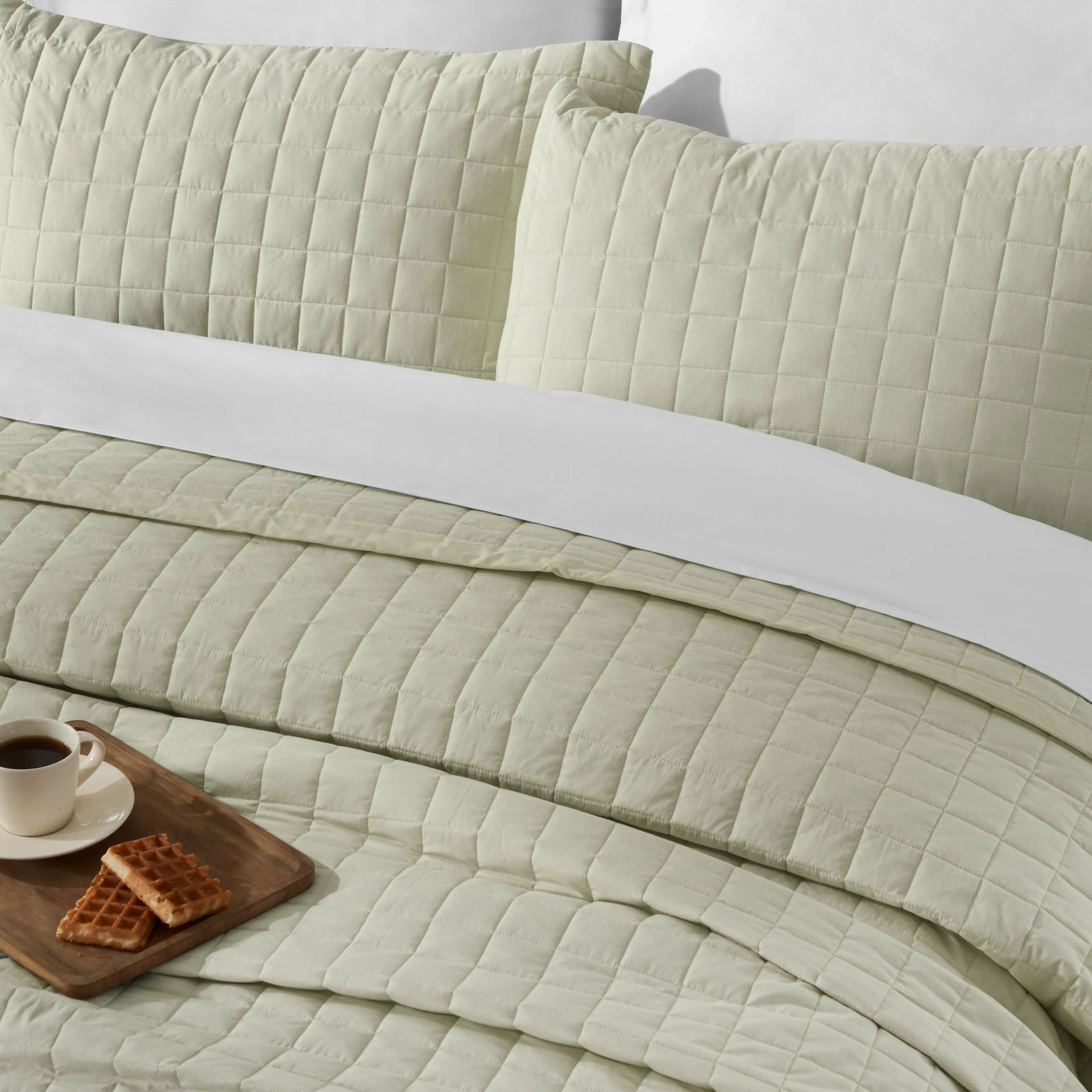 Box Quilted Solid 200 TC 100% Cotton Percale Linen King Bed Cover Set | Nuvola