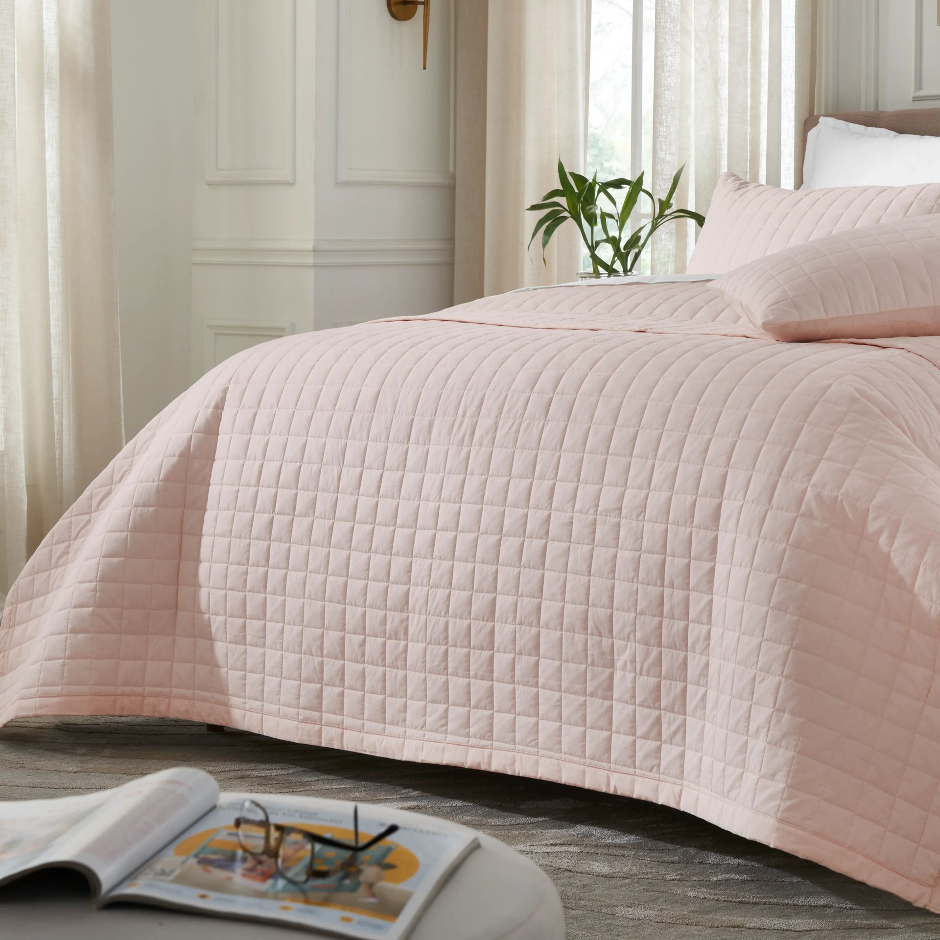 Box Quilted Solid 200 TC 100% Cotton Percale Sepia Rose King Bed Cover Set | Nuvola
