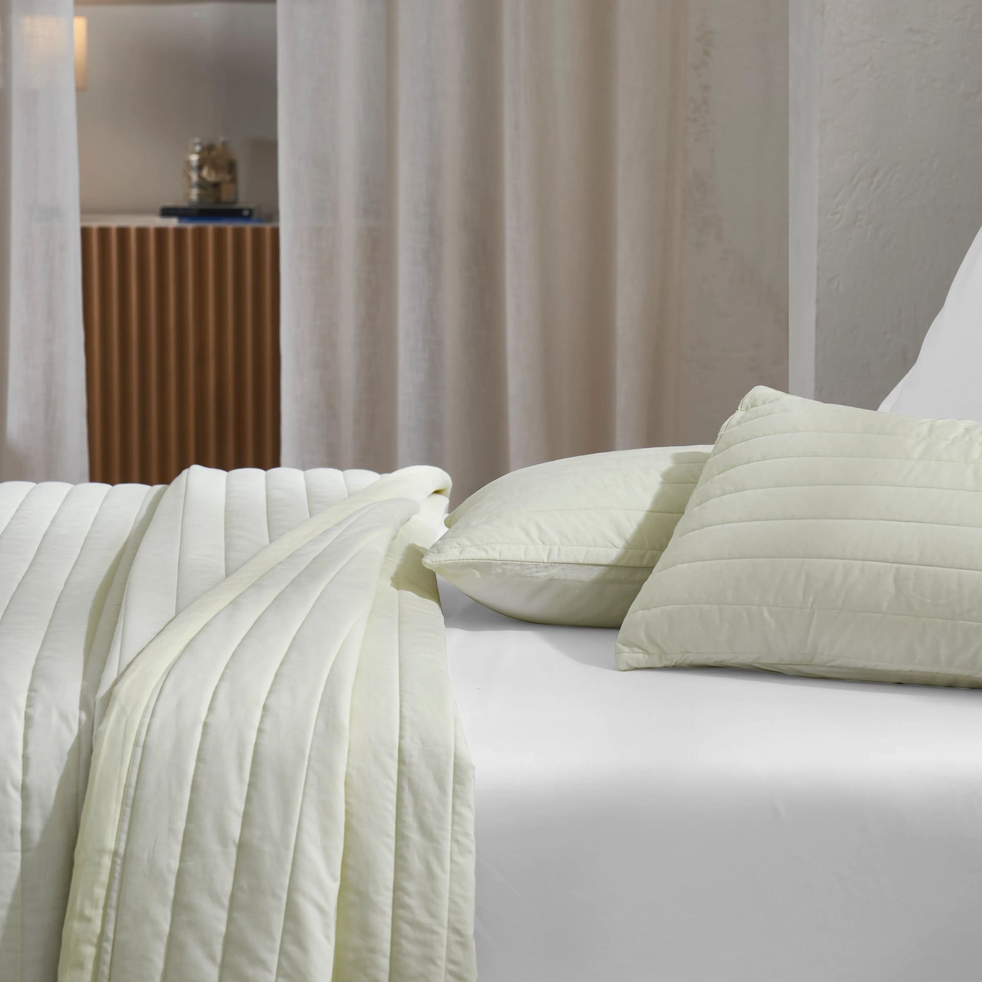 Straight Quilted Solid 200 TC 100% Cotton Percale Ivory King Bed Cover Set | Nuvola