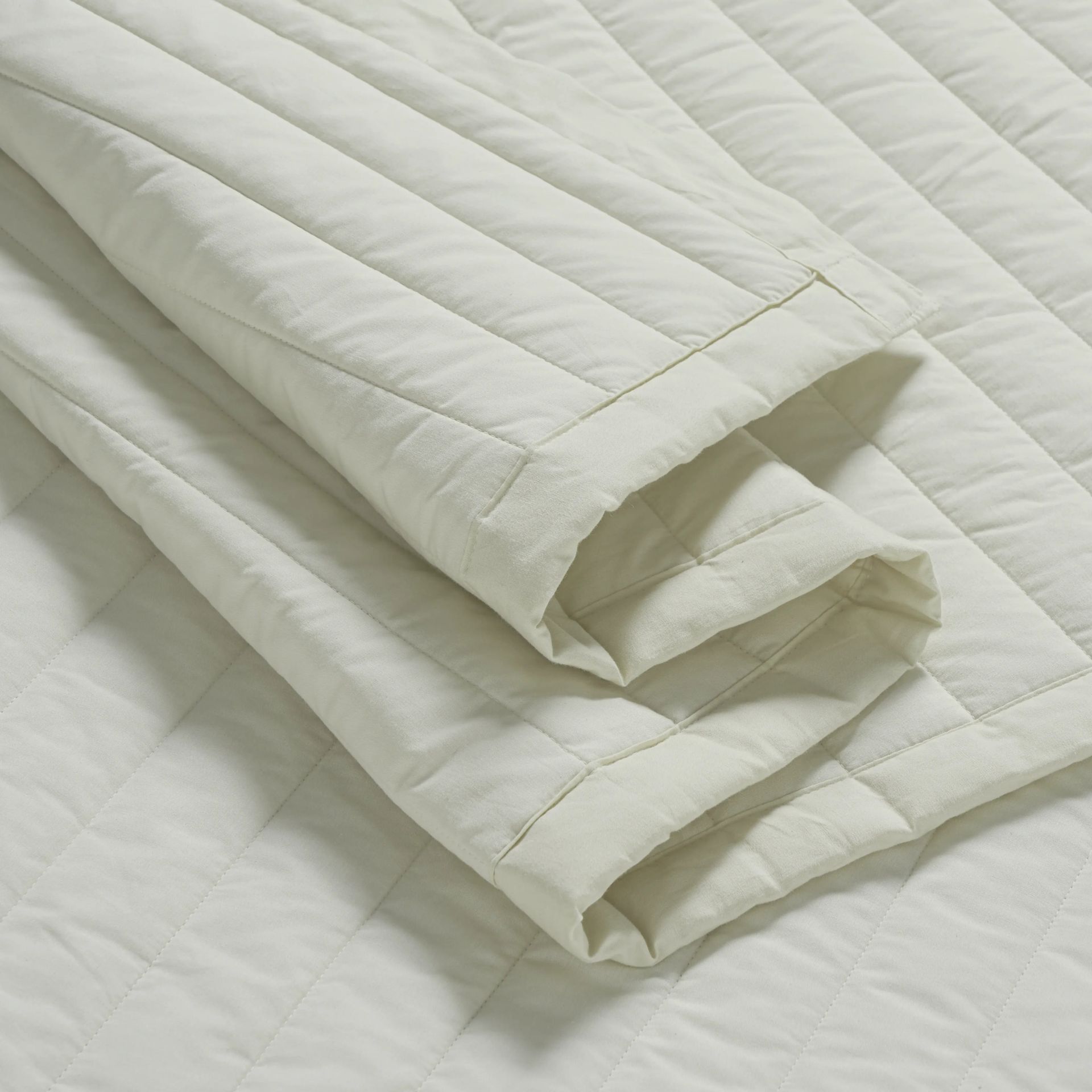 Straight Quilted Solid 200 TC 100% Cotton Percale Ivory King Bed Cover Set | Nuvola