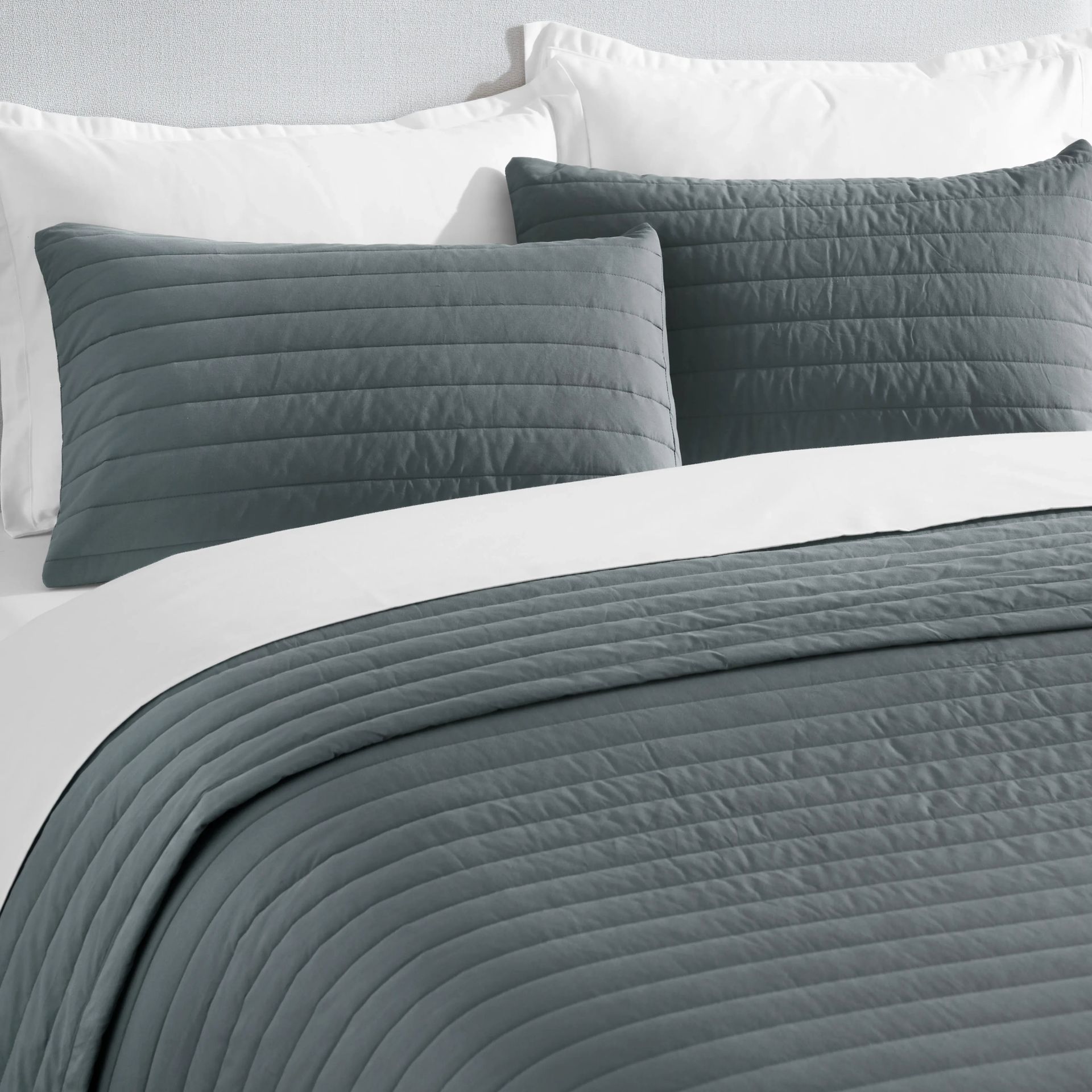 Straight Quilted Solid 200 TC 100% Cotton Percale Charcoal King Bed Cover Set | Nuvola