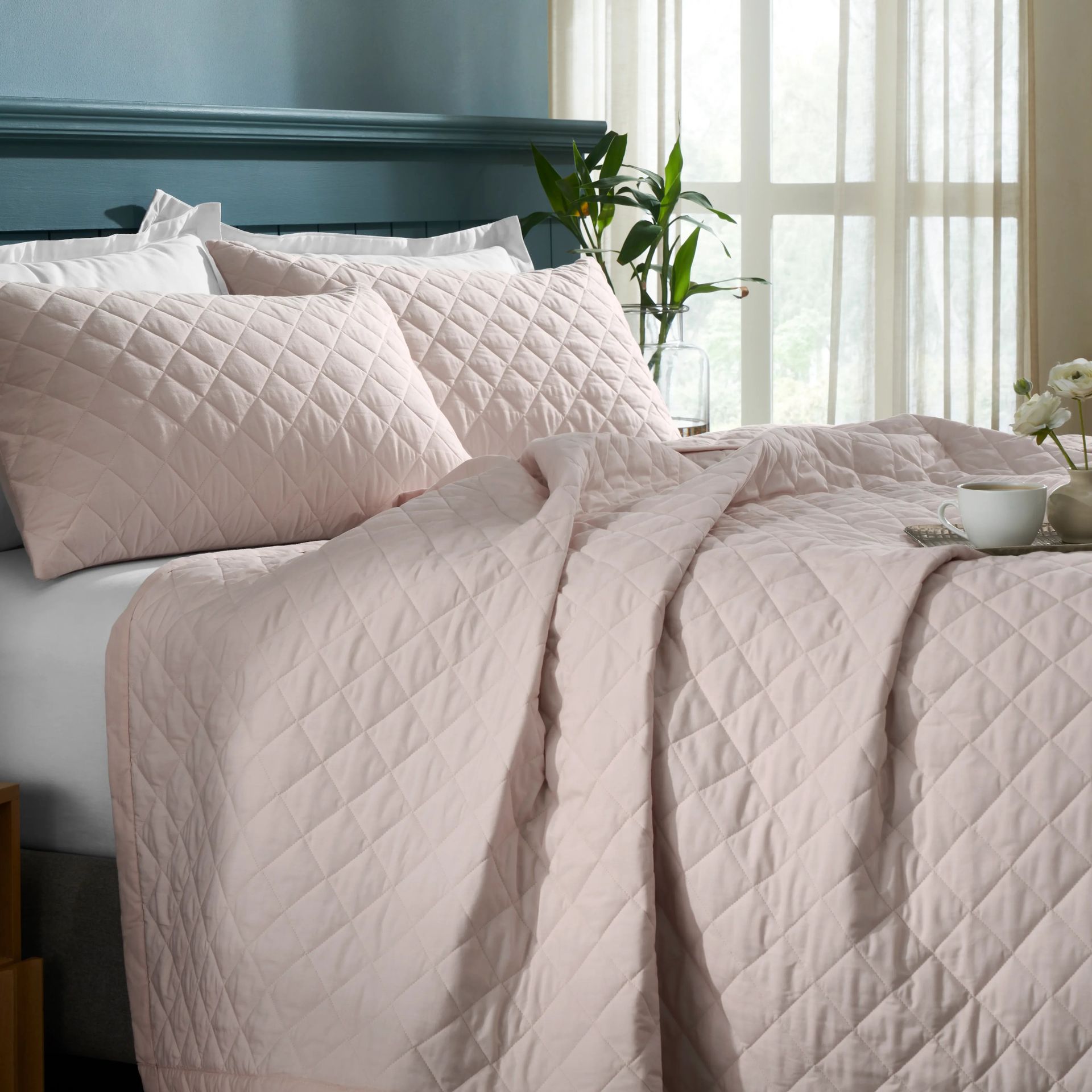 Diamond Quilted Solid 200 TC 100% Cotton Percale Sepia Rose King Bed Cover Set | Nuvola