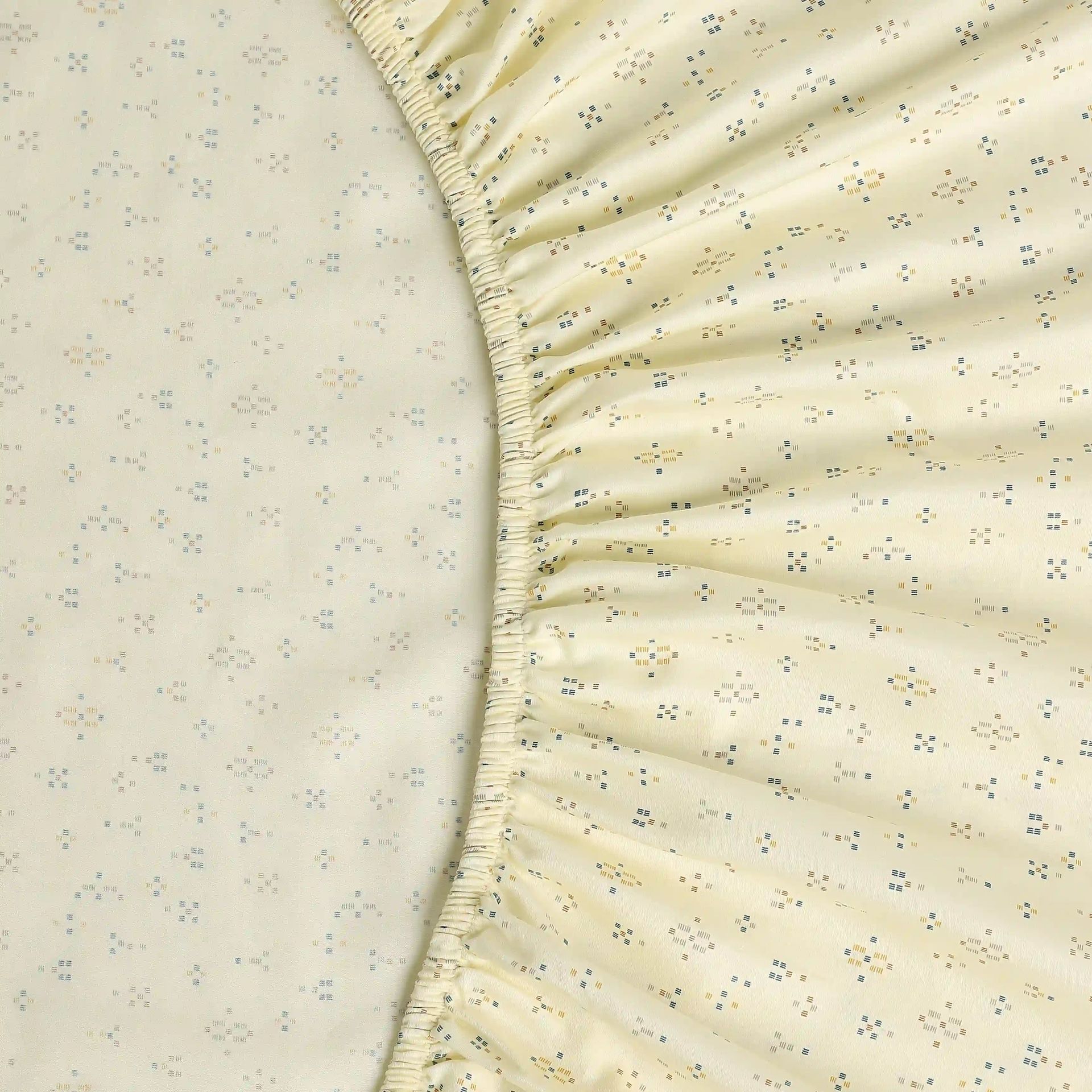 Geometric 250 TC 100% Cotton Multicolour King Fitted Sheet Set | Yutori