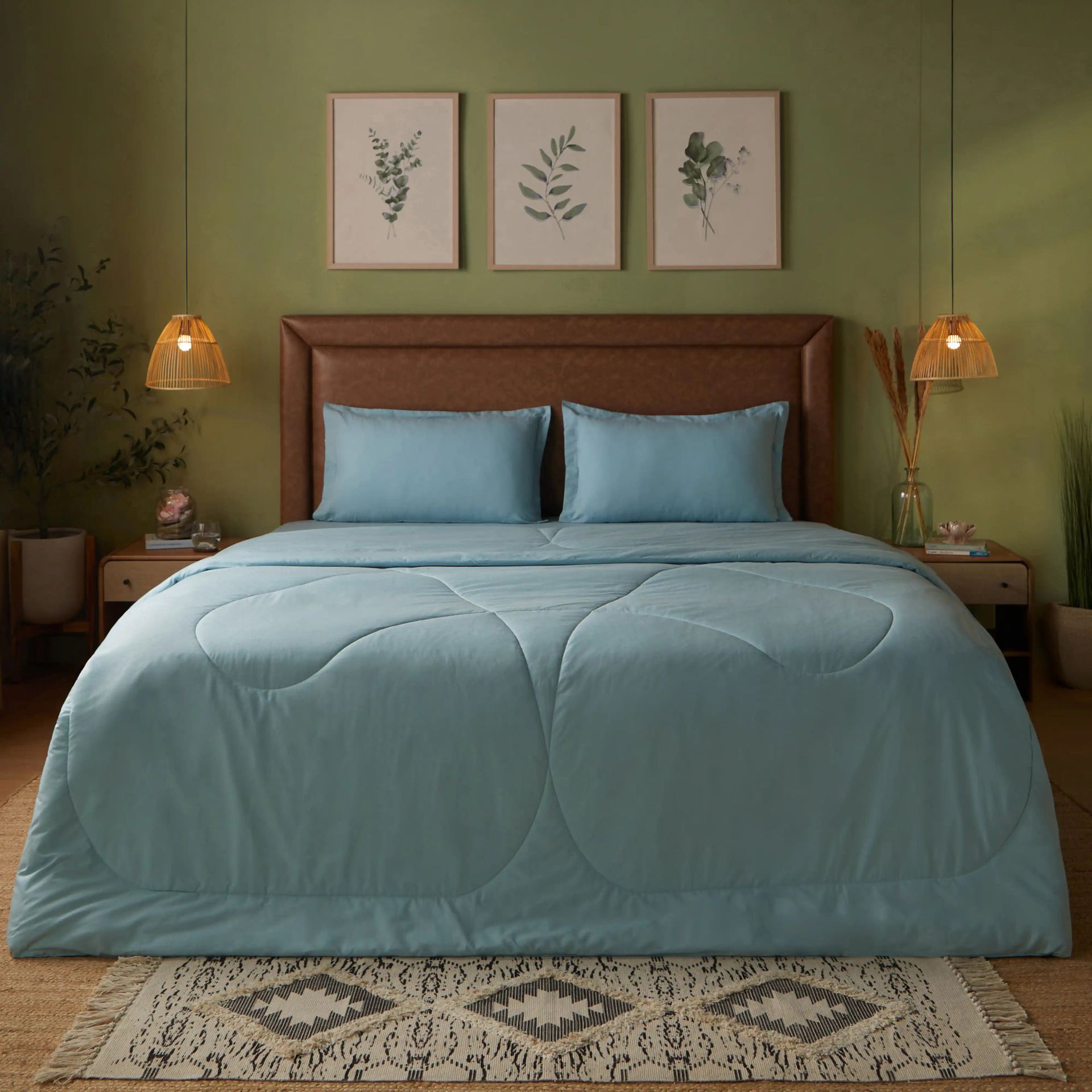 Solid Dyed 120 GSM Cotton Blue Sky Double Comforter | Paleto