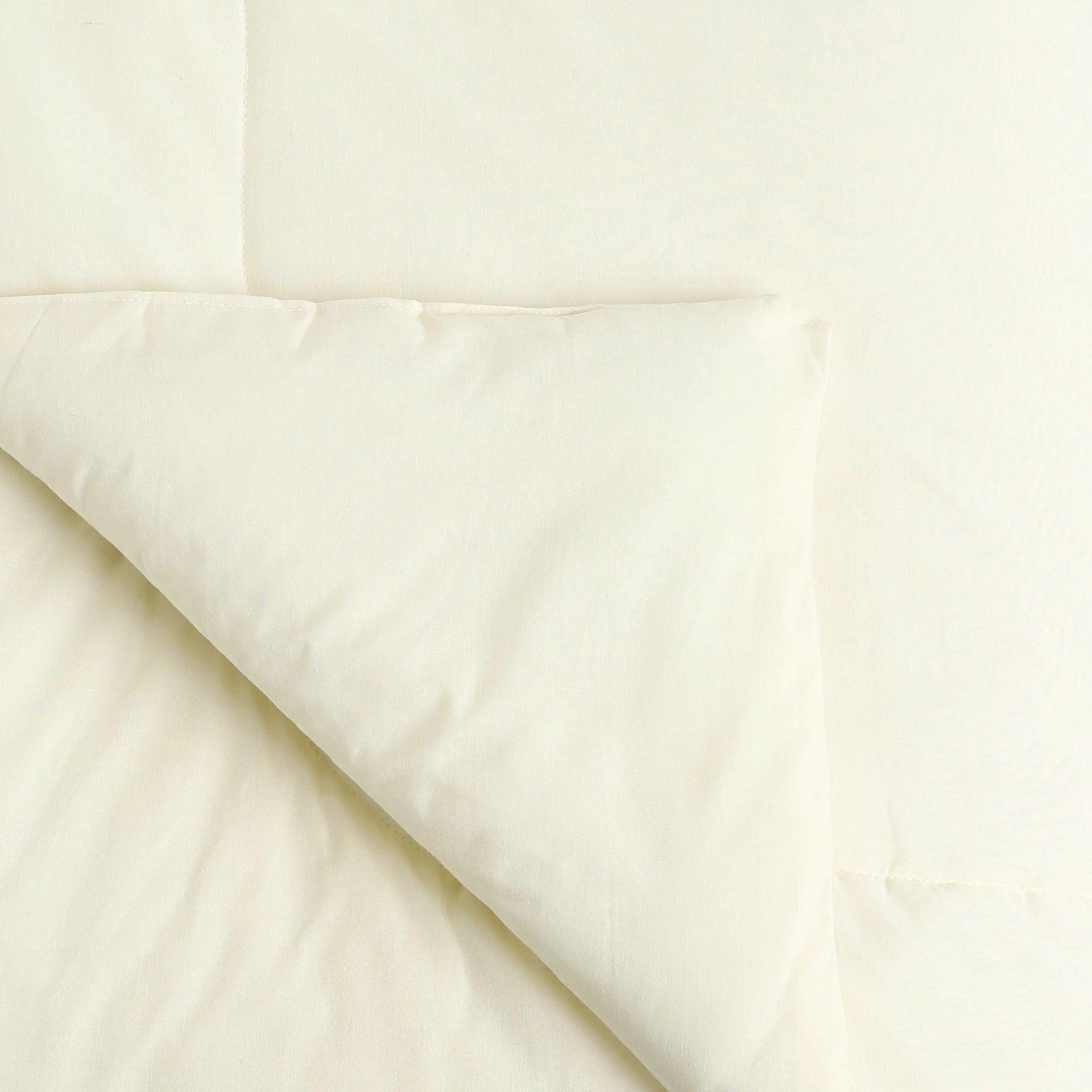 Solid Dyed 120 GSM Cotton Ivory Double Comforter | Paleto