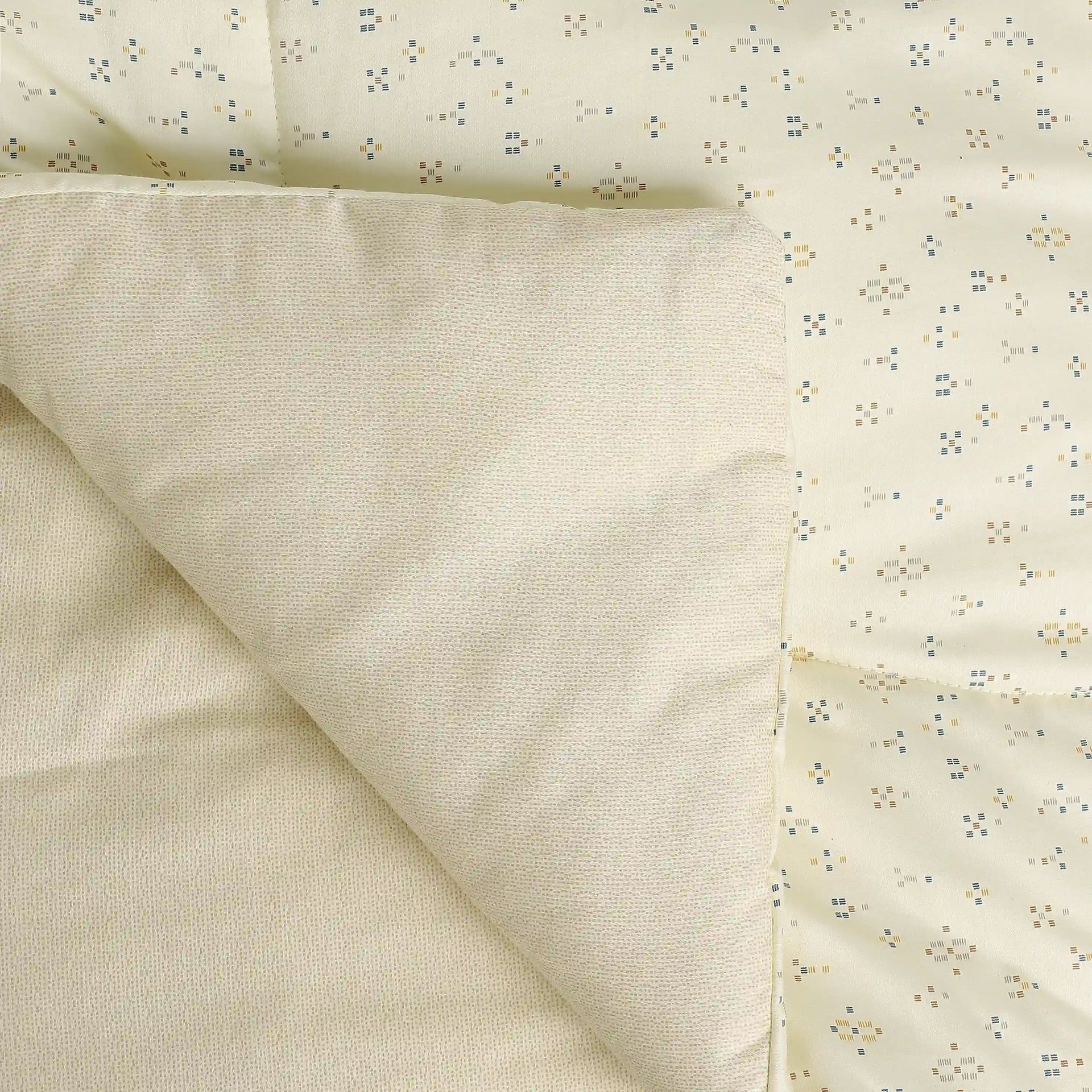 Geometric 120 GSM 100% Cotton Multicolour Double Comforter | Yutori