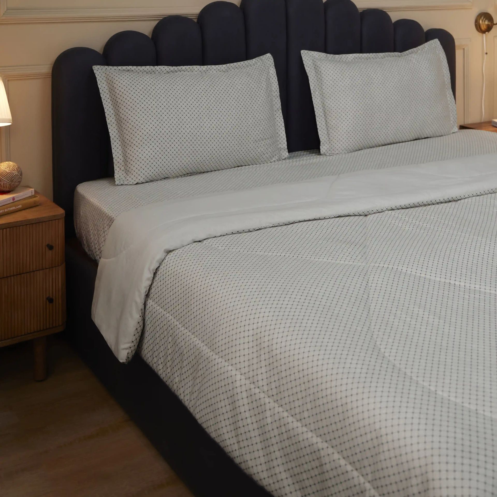 Geometric 120 GSM 100% Cotton Oatmeal Double Comforter | Yutori
