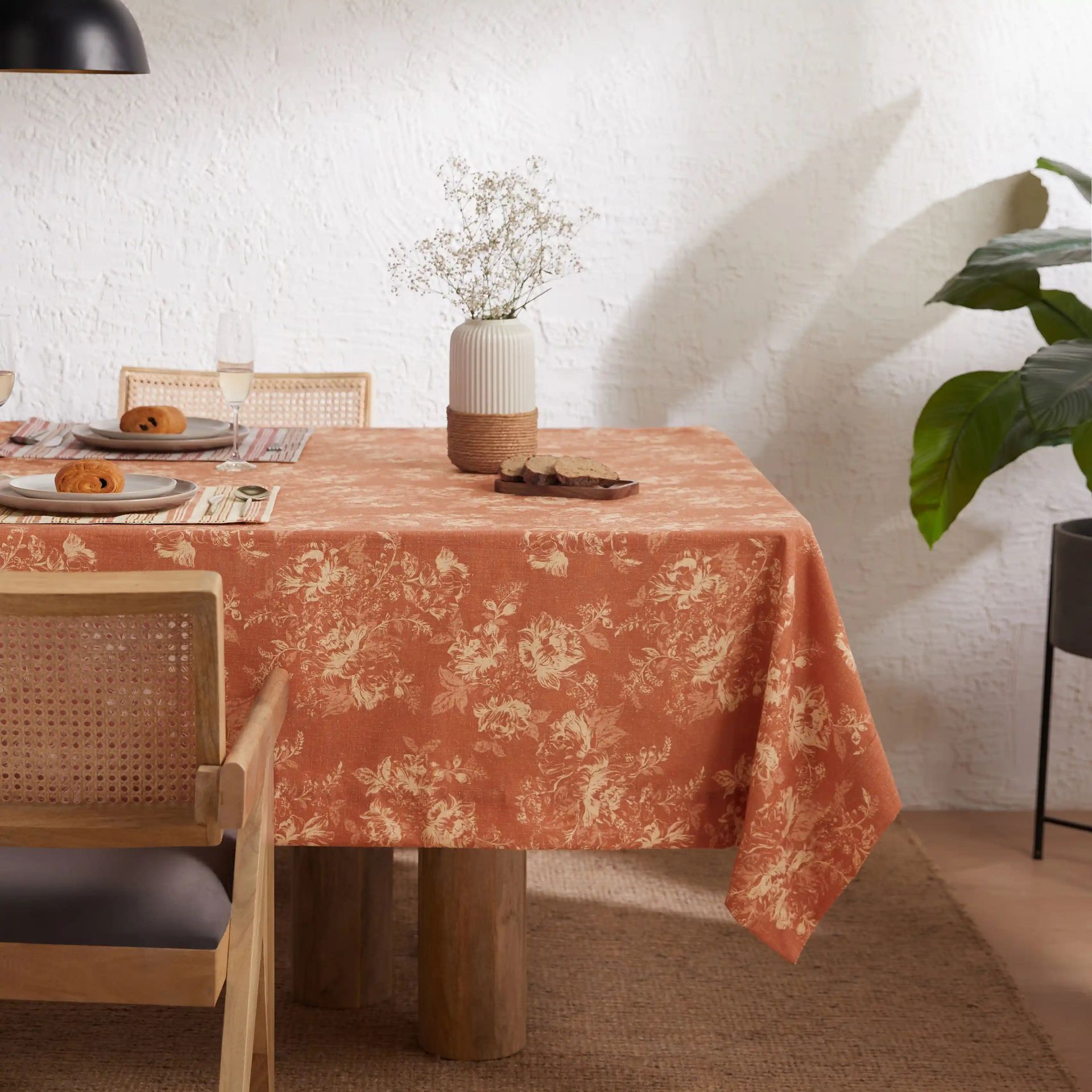 Floral 321 GSM 85% Polyester Red 6 Seater Table Cloth | Kaleida