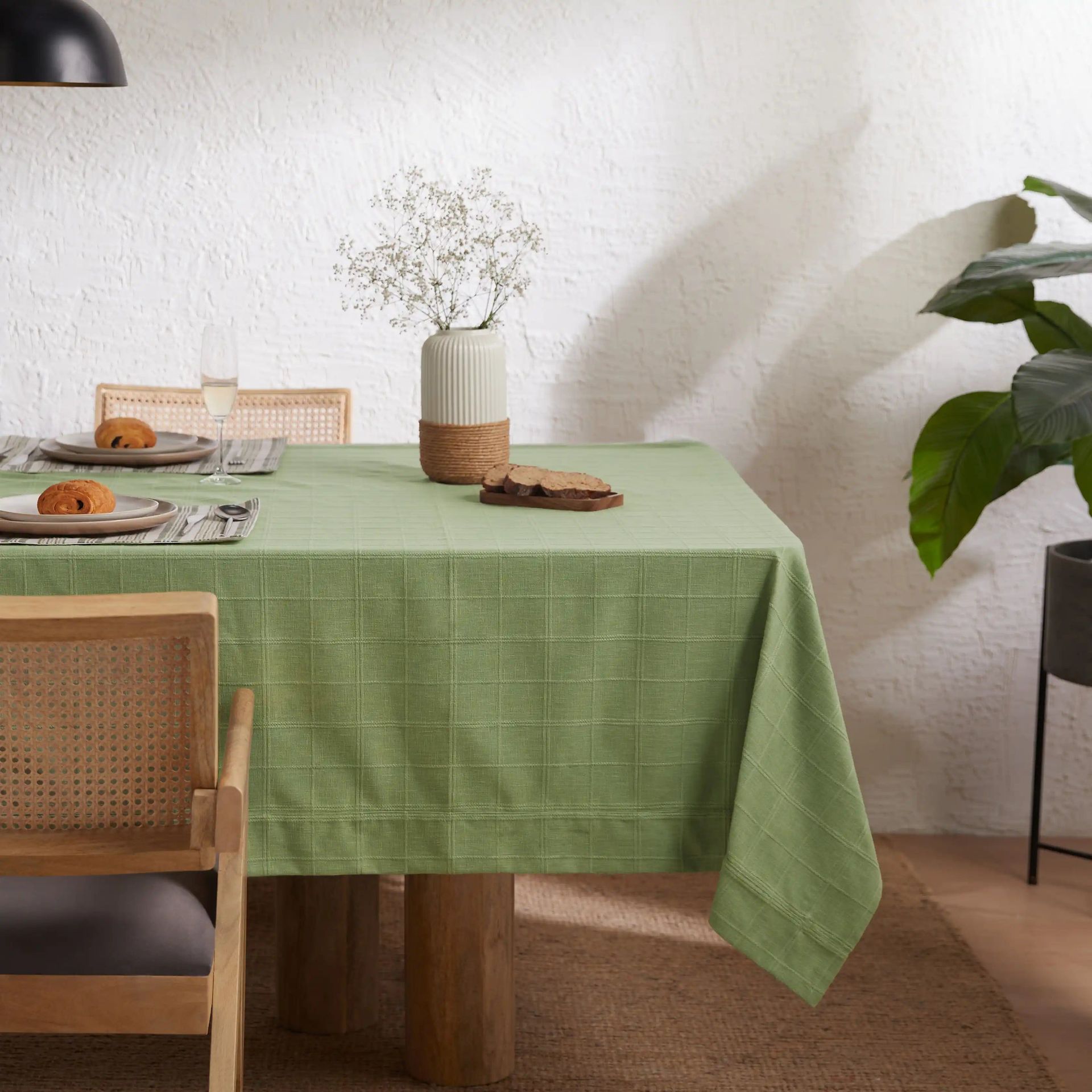 Solid Dyed 355 GSM 50% Cotton Green 4 Seater Table Cloth | Kaleida
