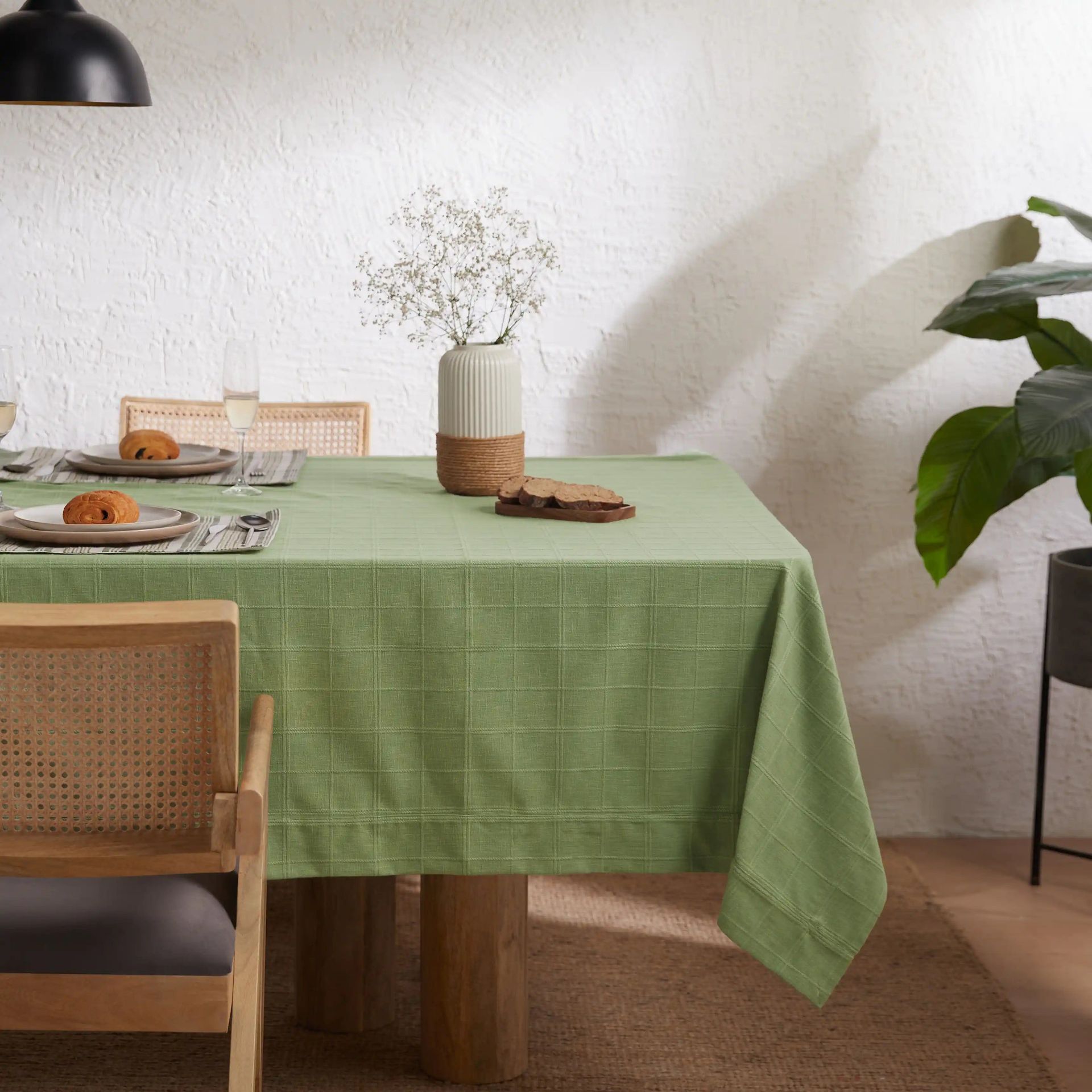 Solid Dyed 355 GSM 50% Cotton Green 4 Seater Table Cloth | Kaleida