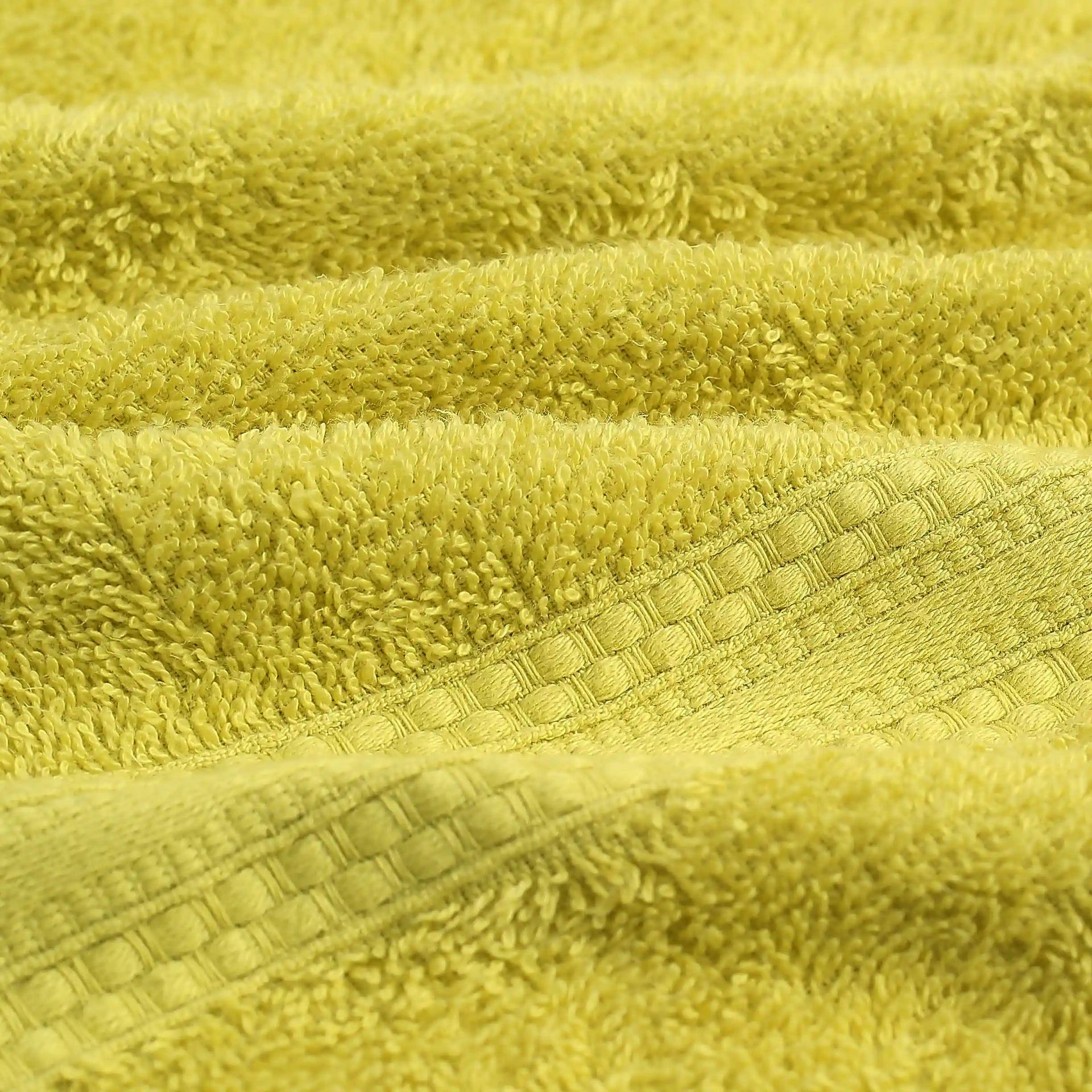 Solid Dyed 475 GSM 100% Cotton Apple Green Face Towel | Paleto