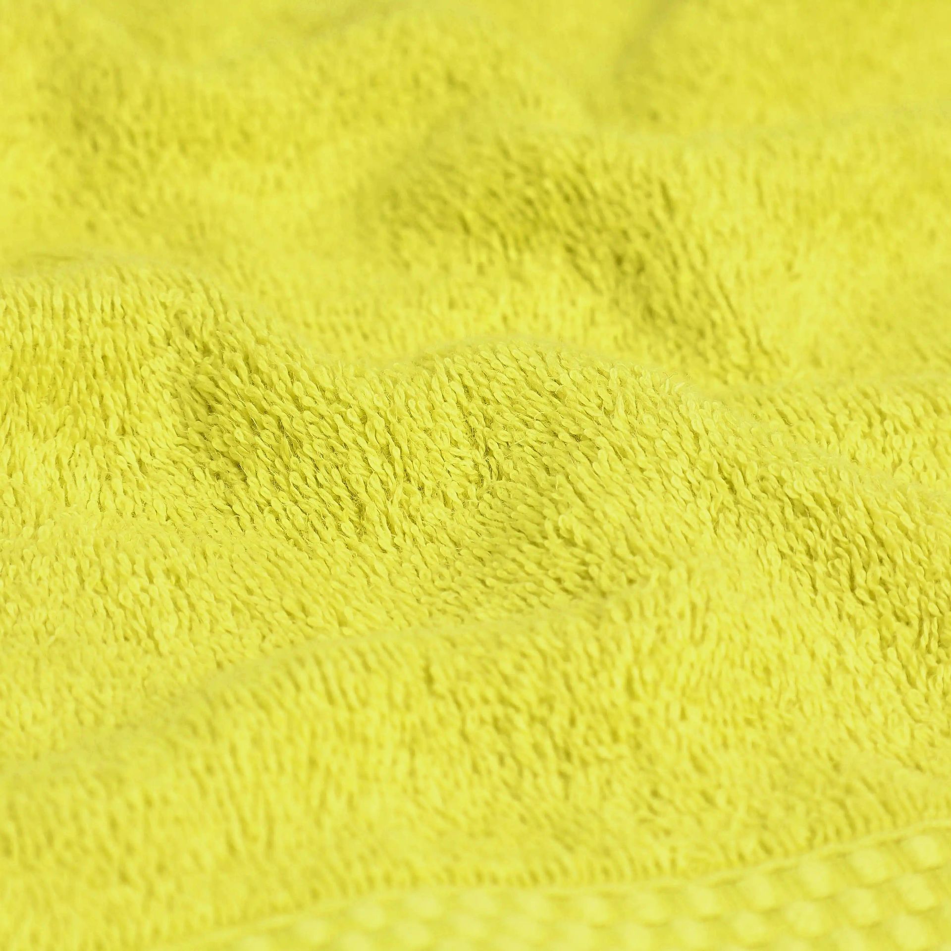 Solid Dyed 475 GSM 100% Cotton Apple Green Bath Towel | Paleto