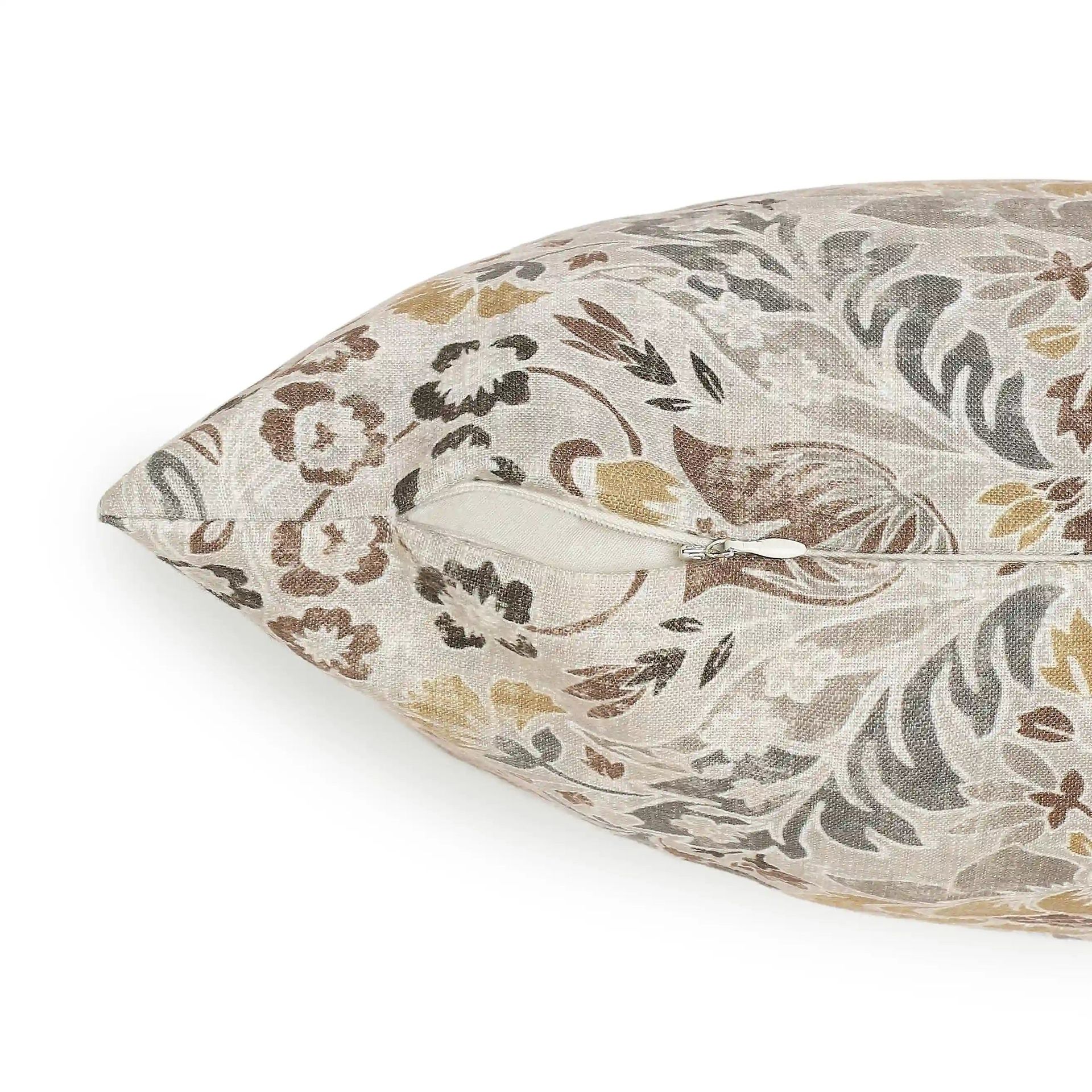 Indian Heritage 100% Polyester Oakwood Cushion Cover | Vissencia