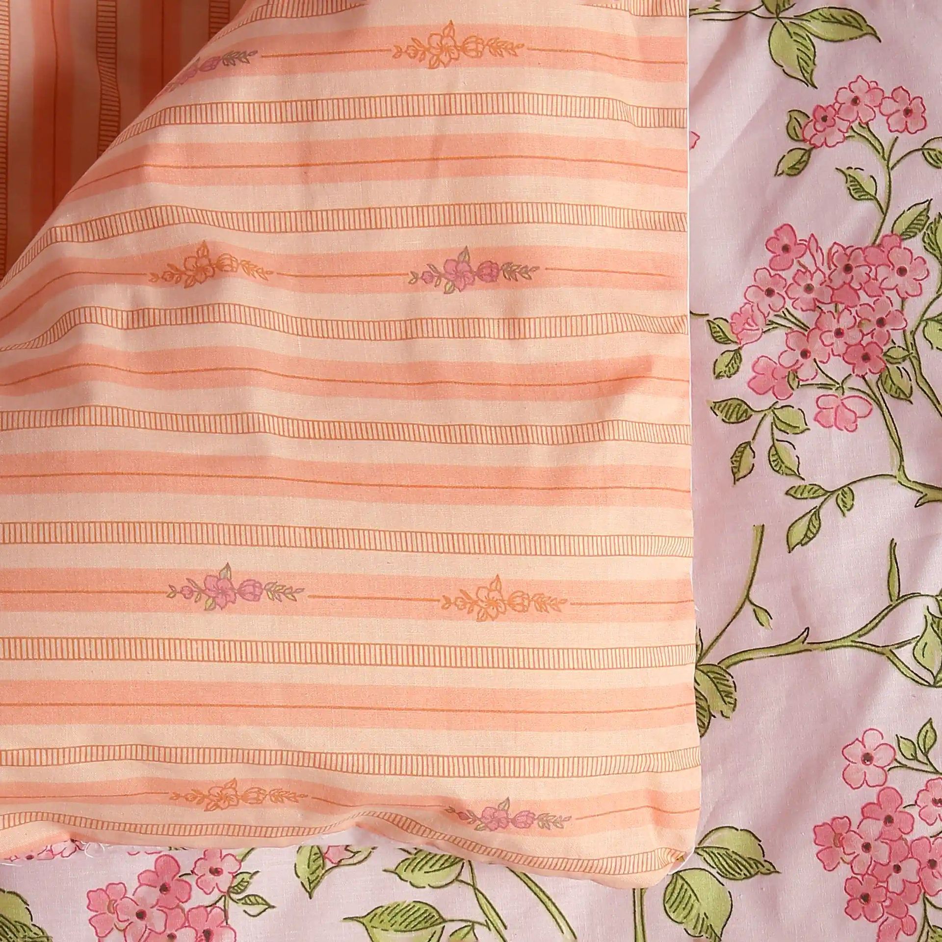 Floral 120 GSM 100% Cotton Pink Double Comforter | Bloomshire Luxe