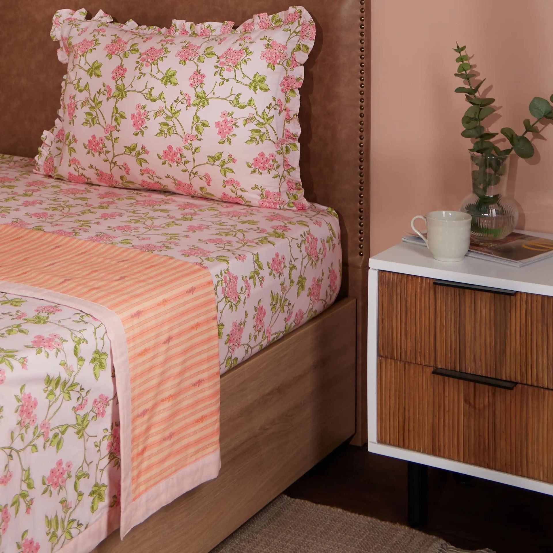 Floral 200 GSM 100% Cotton Pink Single Dohar | Bloomshire Luxe