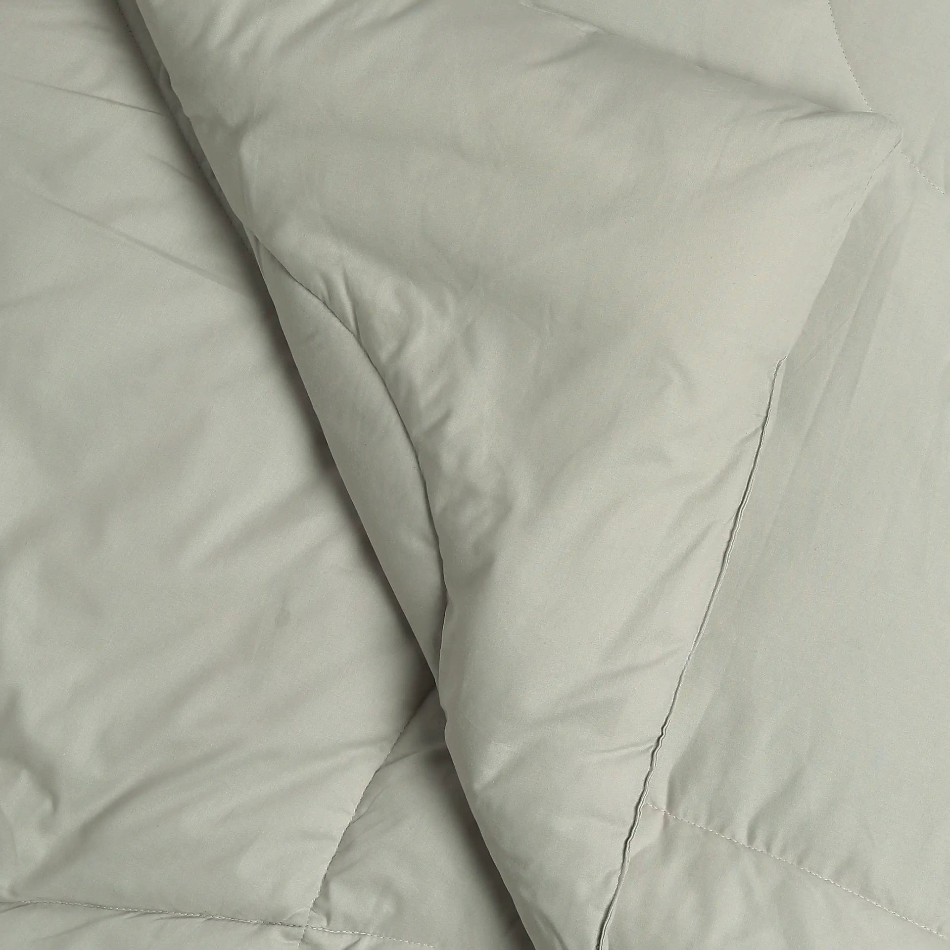 Solid Dyed 240 GSM Cotton Silver Double Comforter | Paleto