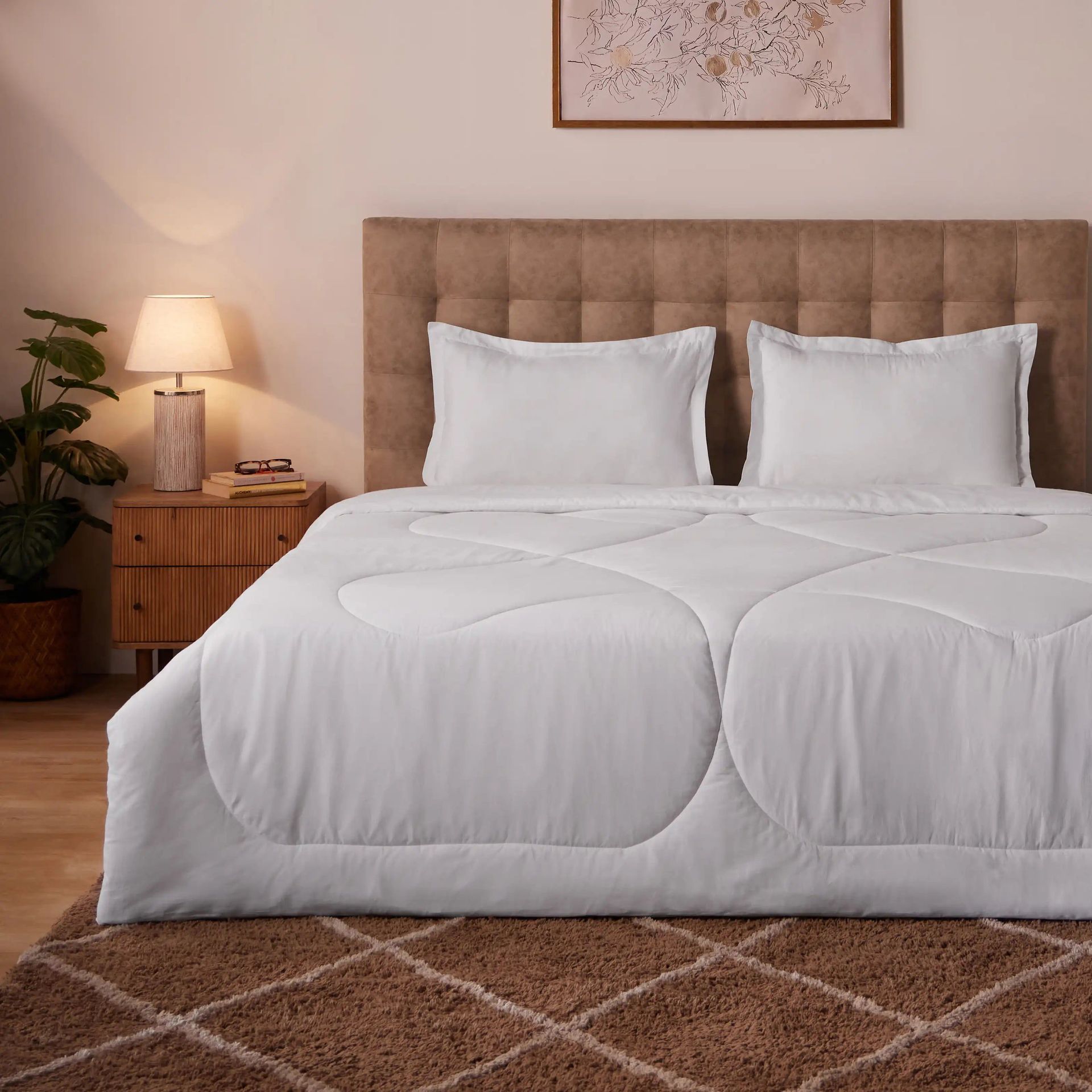 Solid Dyed 240 GSM Cotton White Double Comforter | Paleto