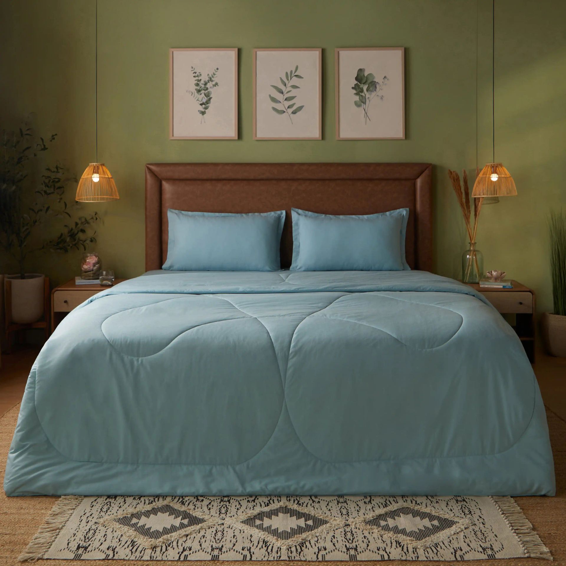 Solid Dyed 120 GSM Cotton Blue Sky Double Comforter | Paleto