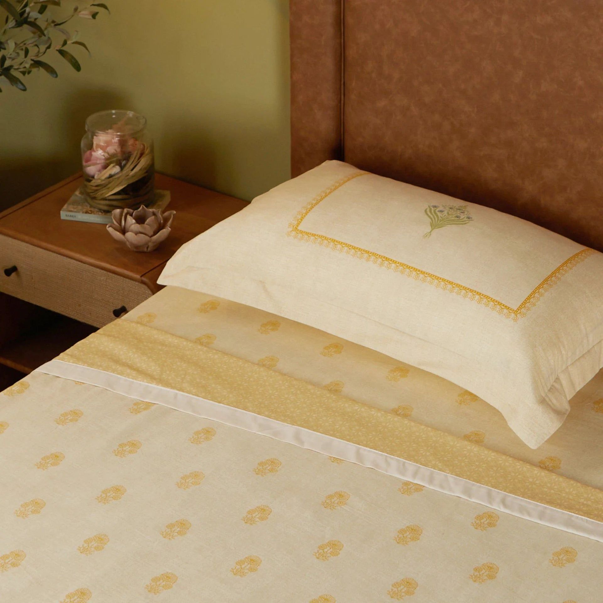Indian Heritage 144 TC 100% Cotton Mustard Single Dohar | Chippa Lane