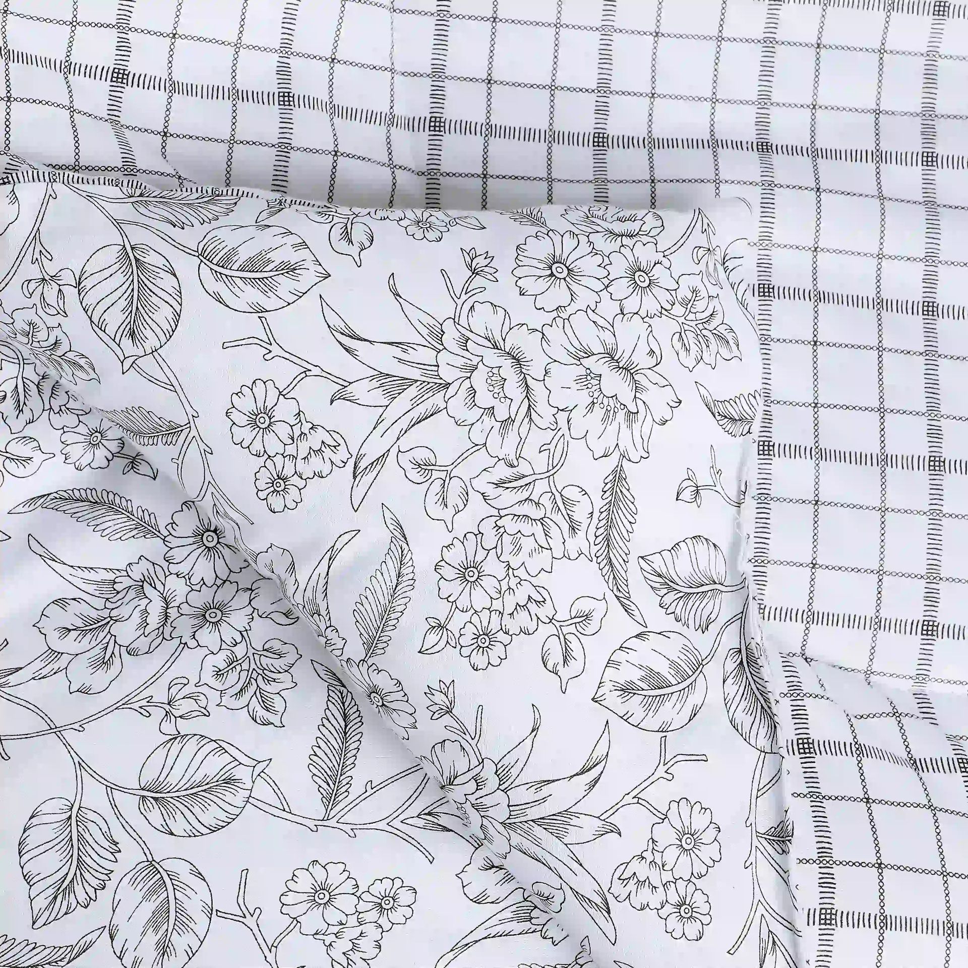 Floral Geometric 144 GSM 100% Cotton Charcoal Checks Double Comforter | Mishella