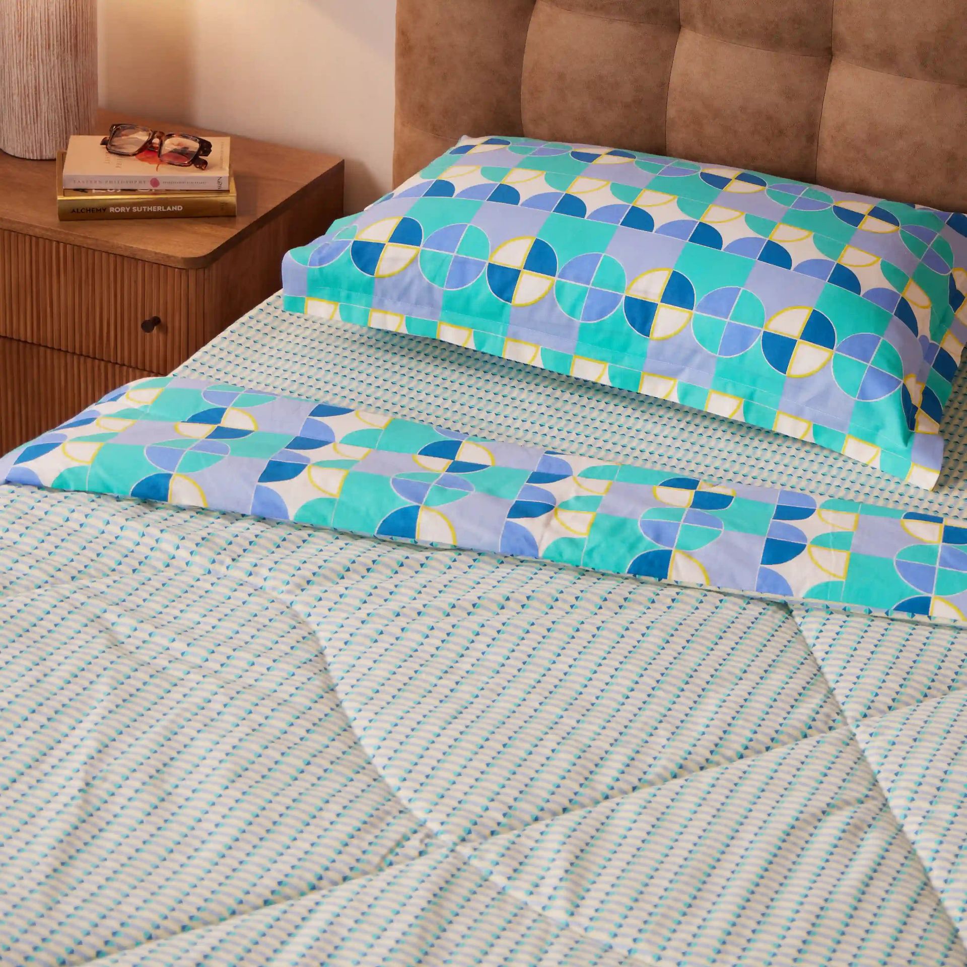 Geometric 144 GSM 100% Cotton Kaleido Teal Single Comforter | Mishella