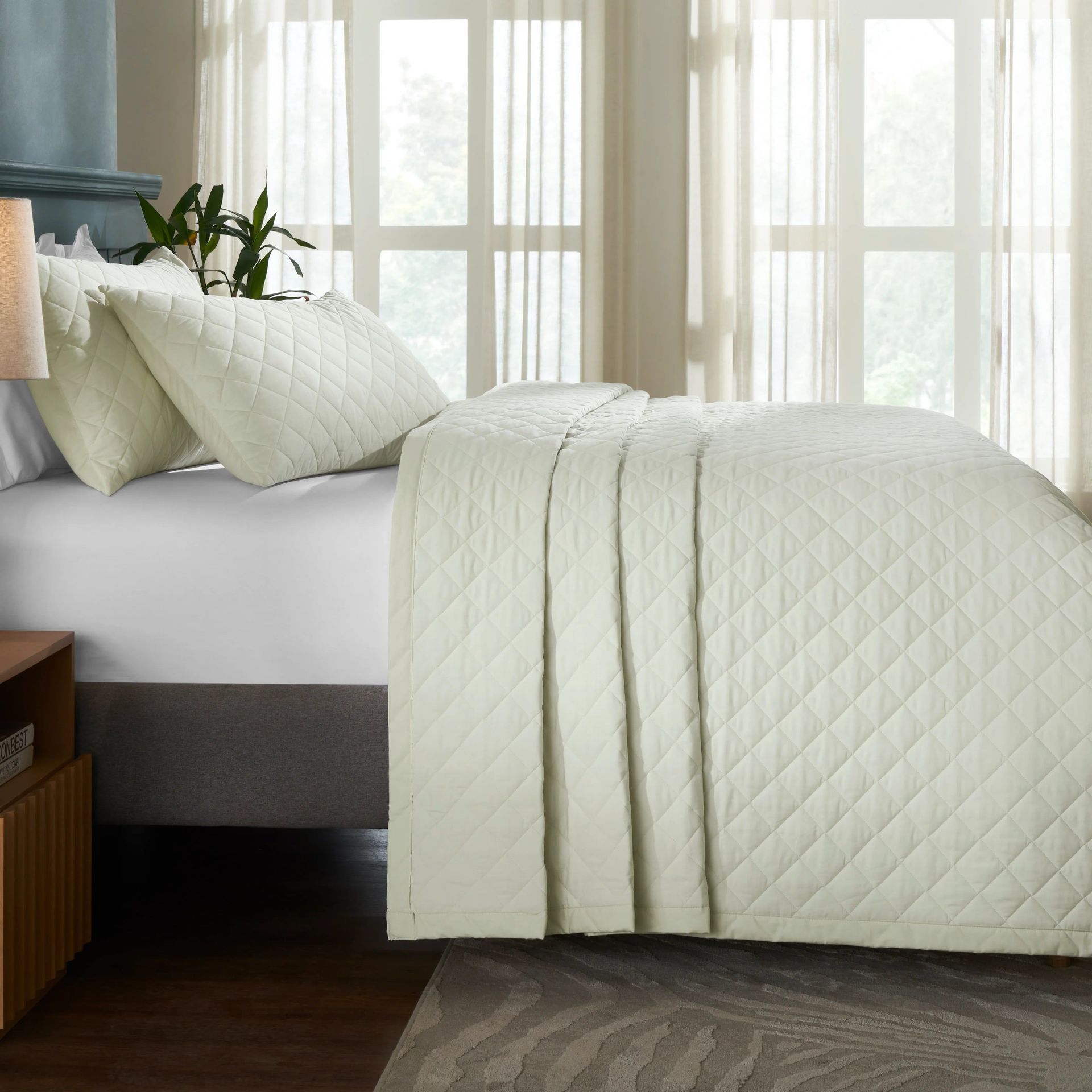Diamond Quilted Solid 200 TC 100% Cotton Percale Ivory King Bed Cover Set | Nuvola