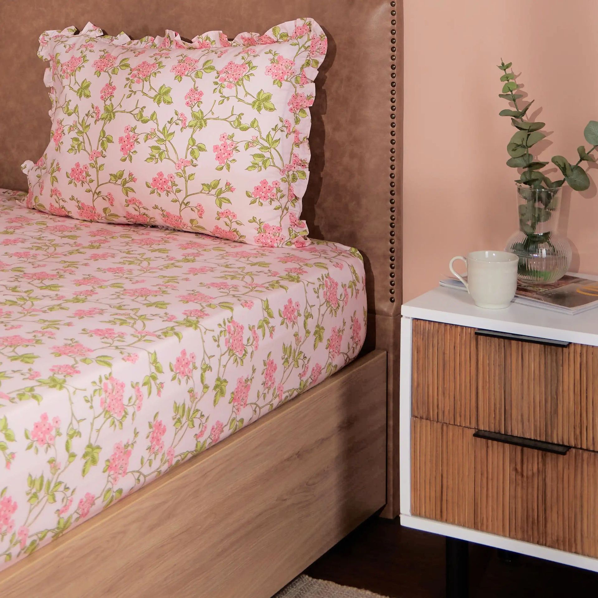 Floral 200 TC Cotton Pink Single Bedsheet Set | Bloomshire Luxe