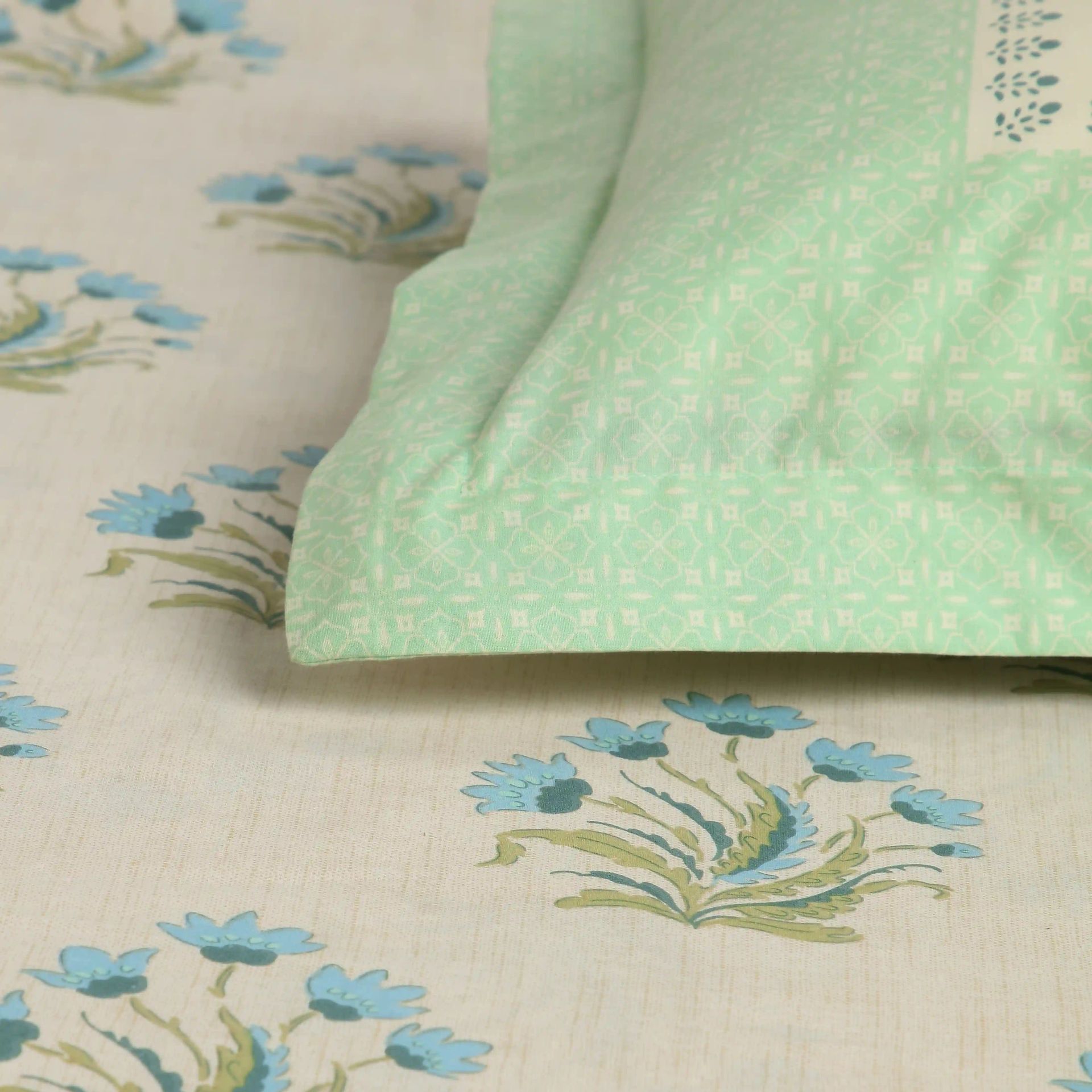 Indian Heritage 144 TC 100% Cotton Indian Sage Double Bedsheet Set | Chippa Lane