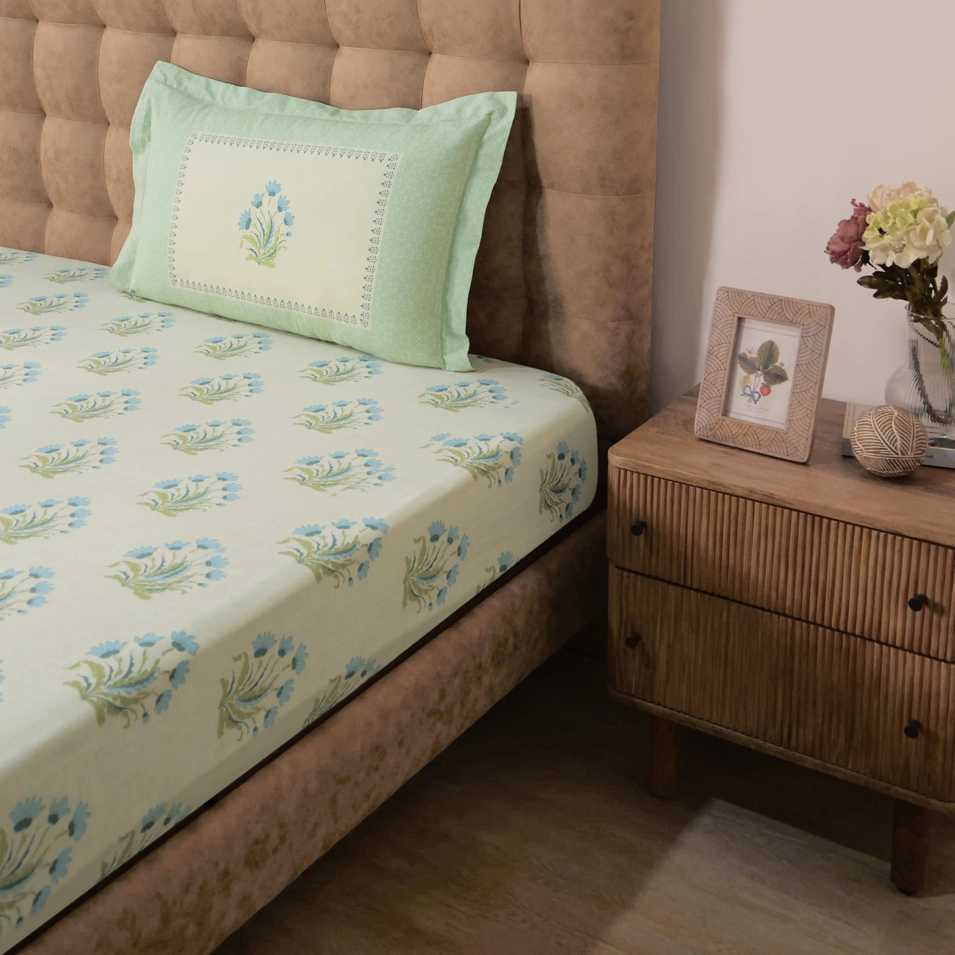 Indian Heritage 144 TC 100% Cotton Indian Sage Single Bedsheet Set | Chippa Lane