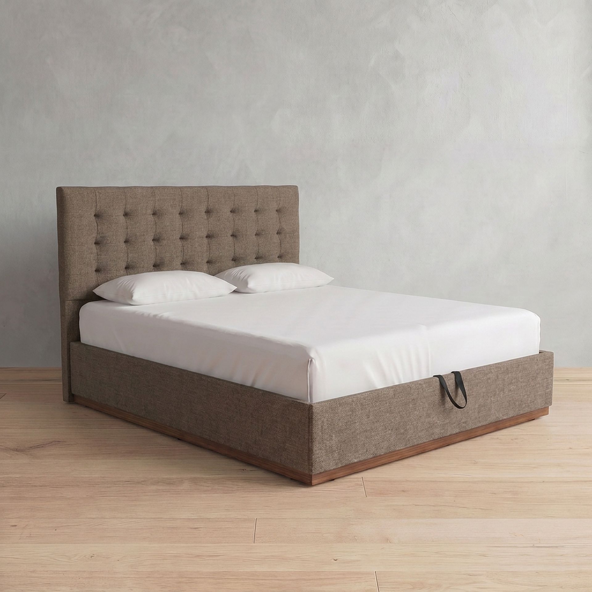 Classic Tufted Madrid Upholstered Bed