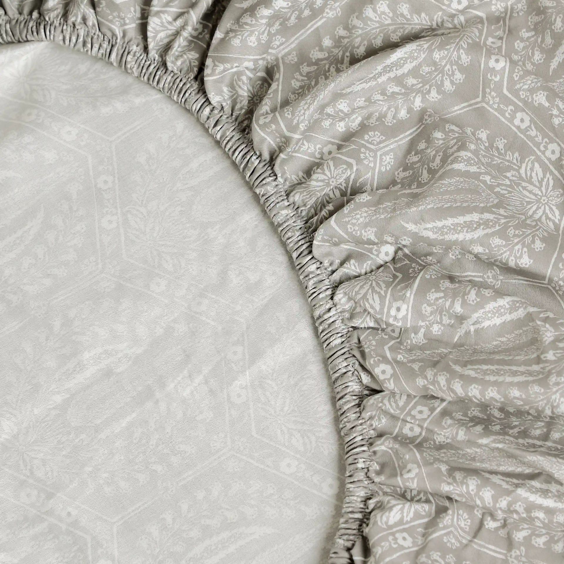 Ethnic 250 TC 100% Cotton Grey King Fitted Sheet Set | Fergana