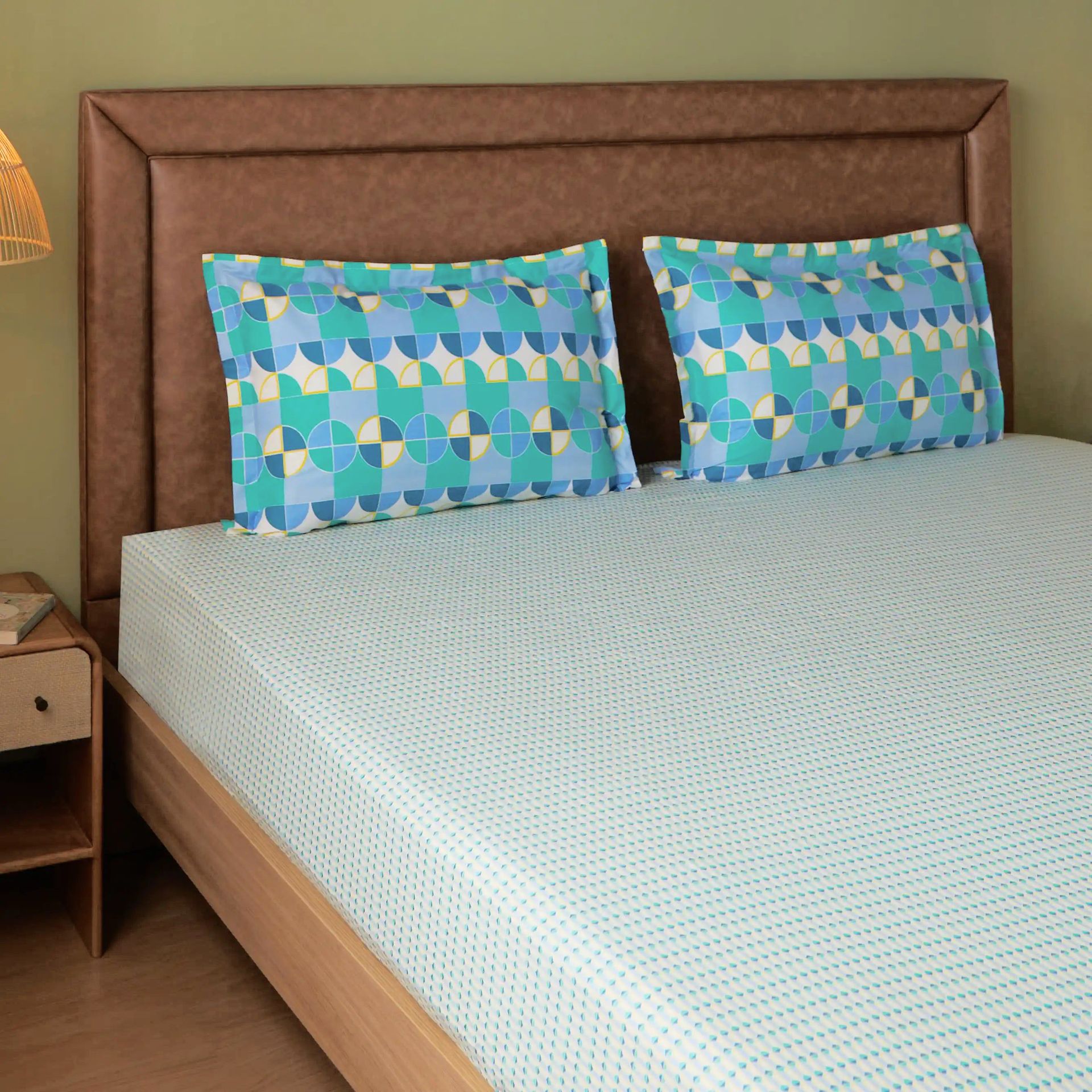 Geometric 144 TC 100% Cotton Kaleido Teal Double Bedsheet Set | Mishella