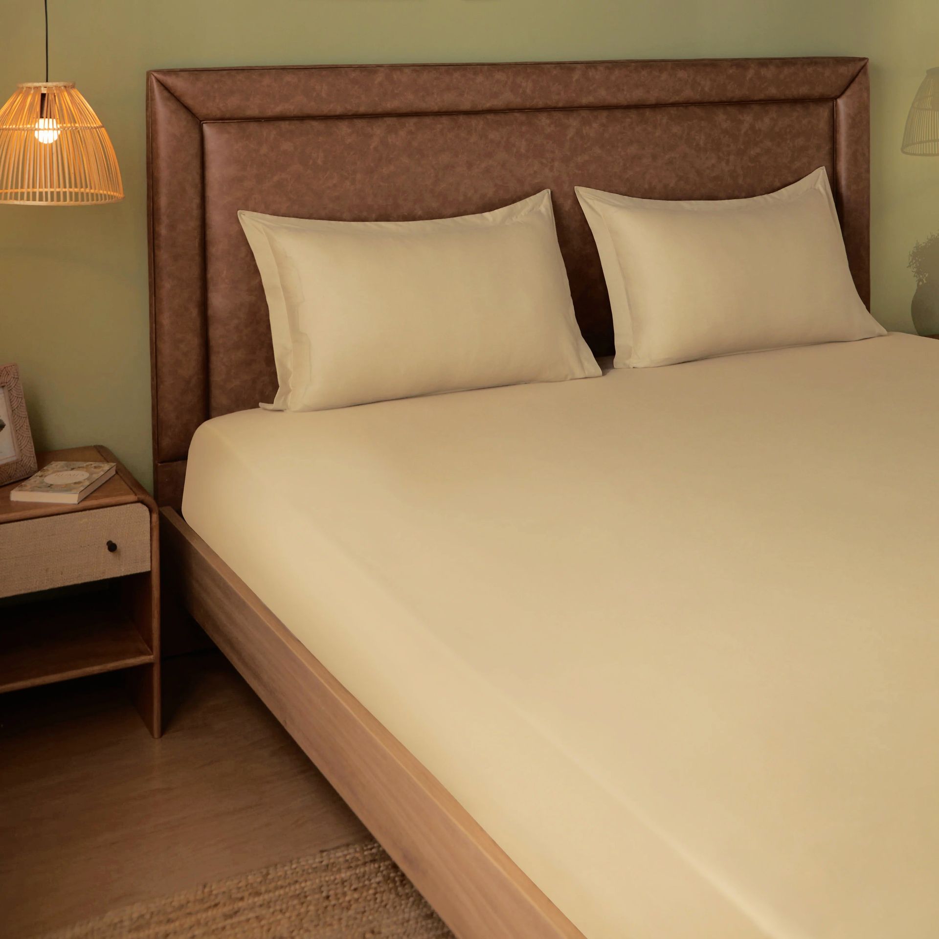 Solid Dyed 144 TC 100% Cotton Beige Double Bedsheet Set | Paleto