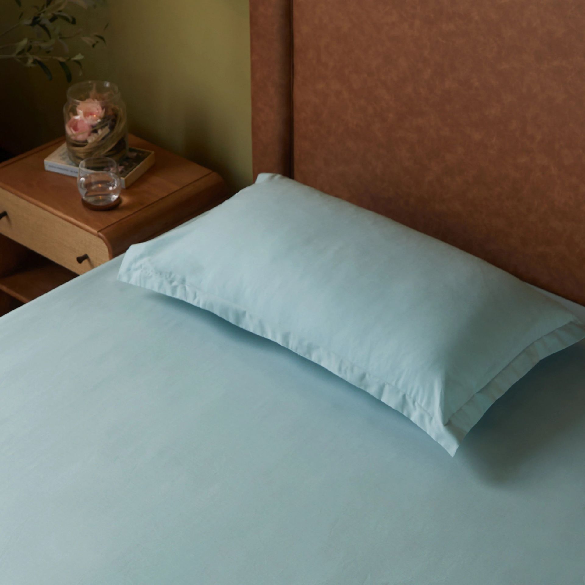 Solid Dyed 144 TC 100% Cotton Blue Sky Single Bedsheet Set | Paleto