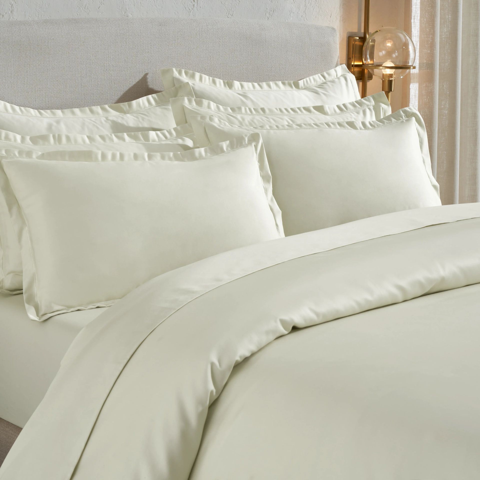 Solid Dyed 800 TC 100% Cotton Ivory King Fitted Sheet Set | Pelushe