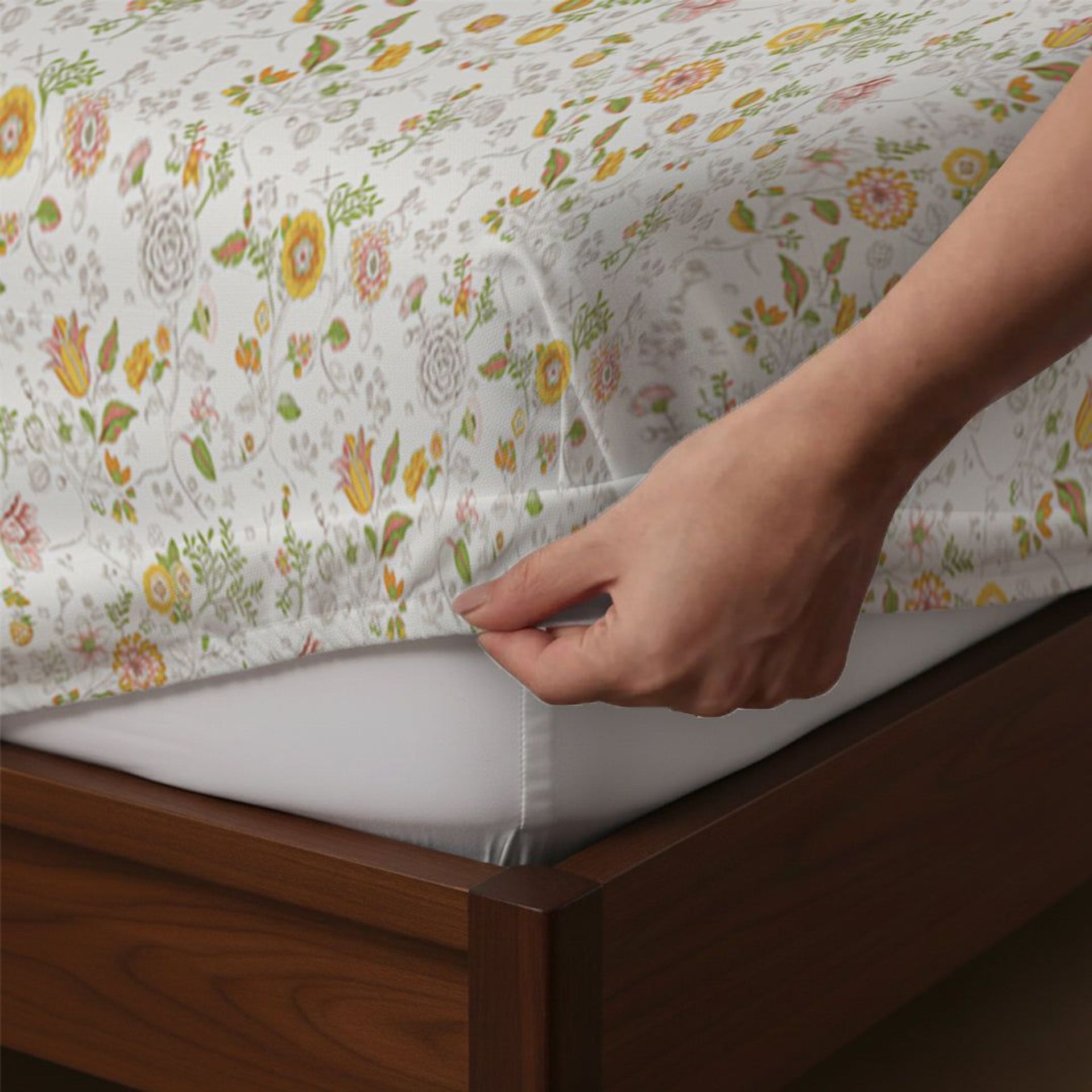 Floral 144 TC 100% Cotton Yellow Queen Fitted Sheet Set | Pure Nest