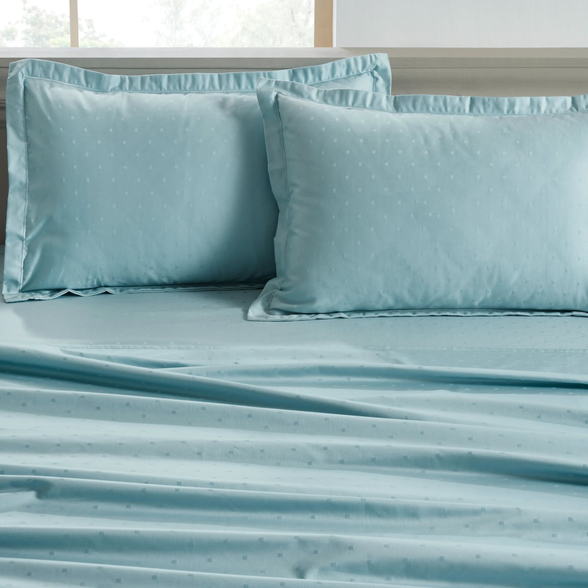 Solid Dyed 1000 TC 100% Cotton Blue Sky King Fitted Sheet Set | Ricaso