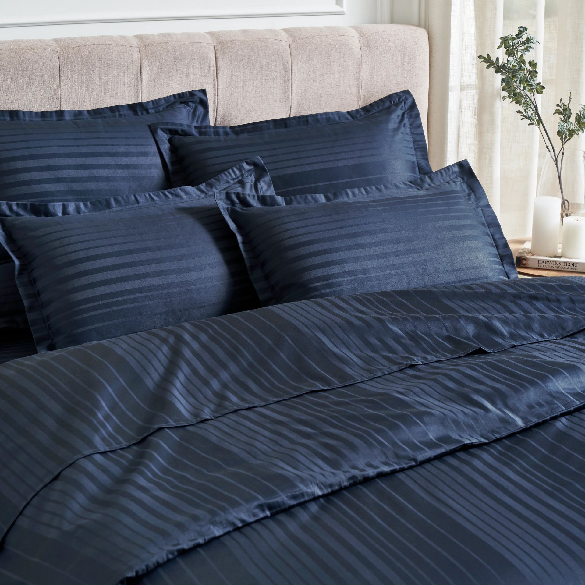 Solid Dyed 400 TC 100% Cotton Navy King Fitted Sheet Set | Seraya